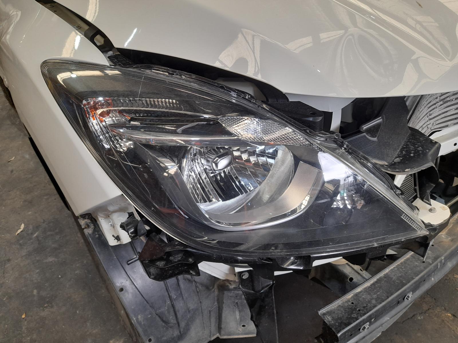 View Auto part Pwr Dr Wind Switch Mazda Bt50 2020