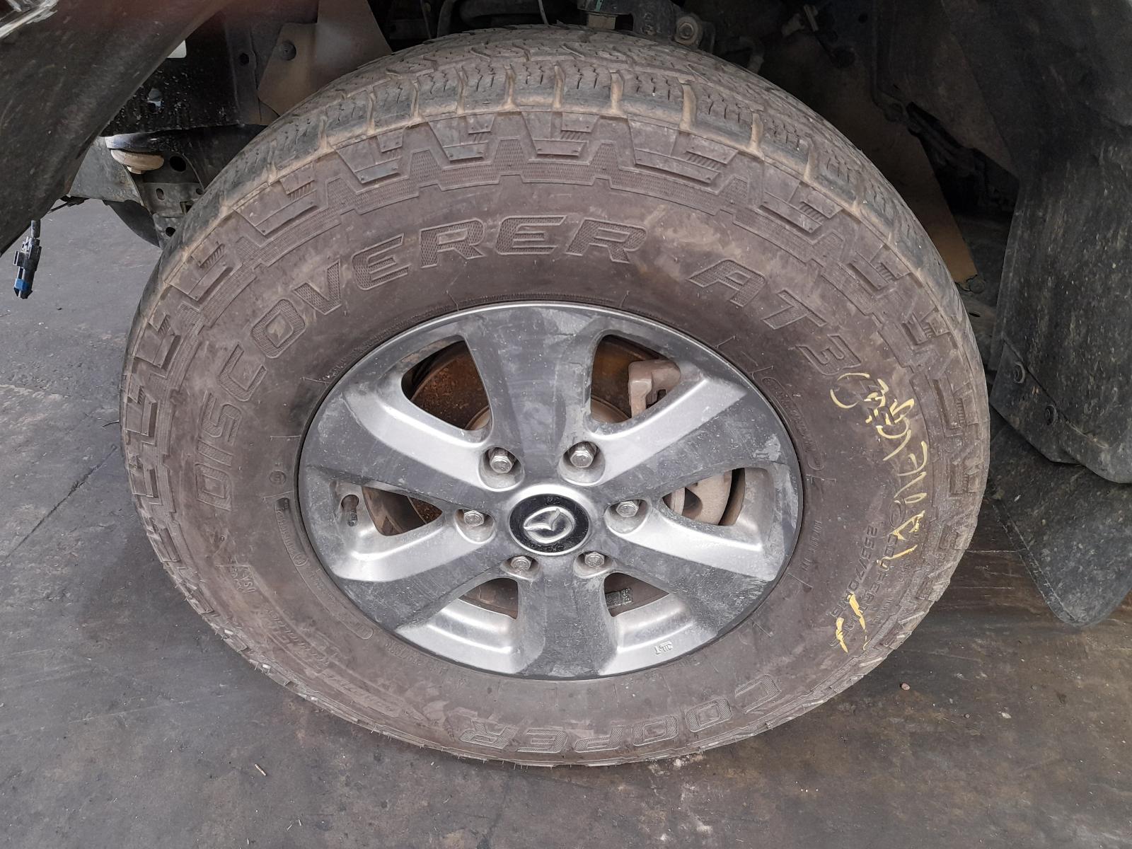 View Auto part Pwr Dr Wind Switch Mazda Bt50 2020