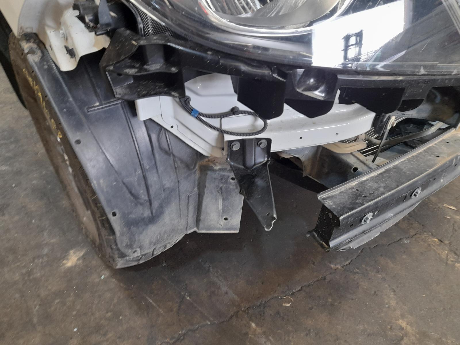 View Auto part Pwr Dr Wind Switch Mazda Bt50 2020