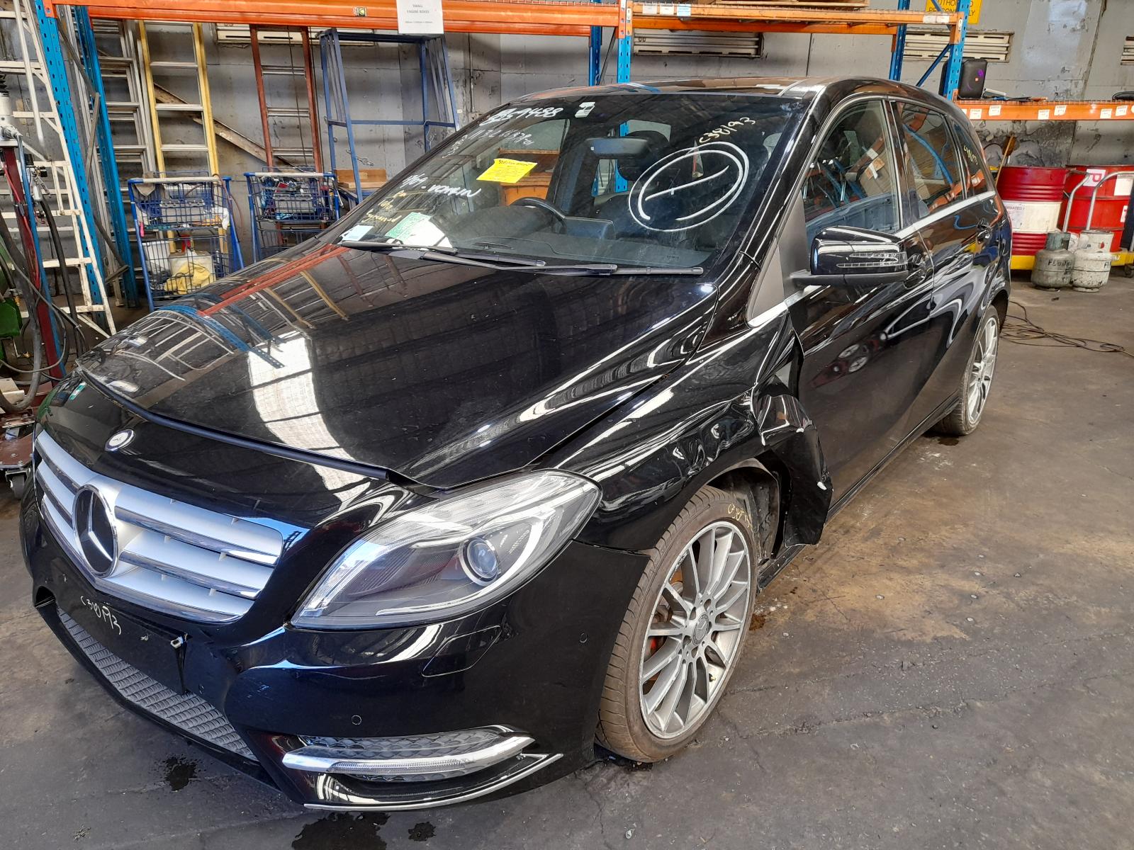 View Auto part Radiator Support Mercedes B Class 2014