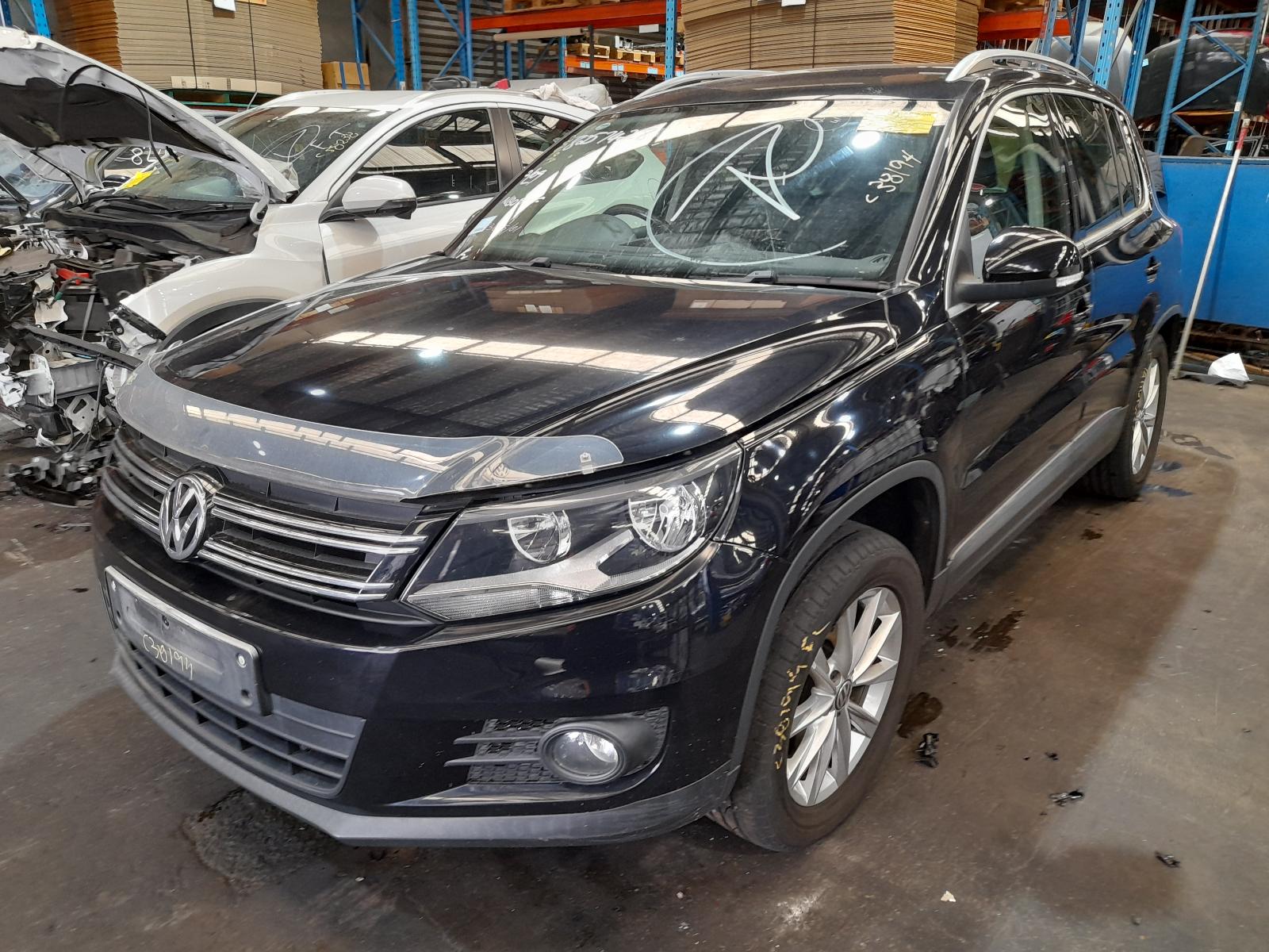 View Auto part Catalytic Converter Volkswagen Tiguan 2013