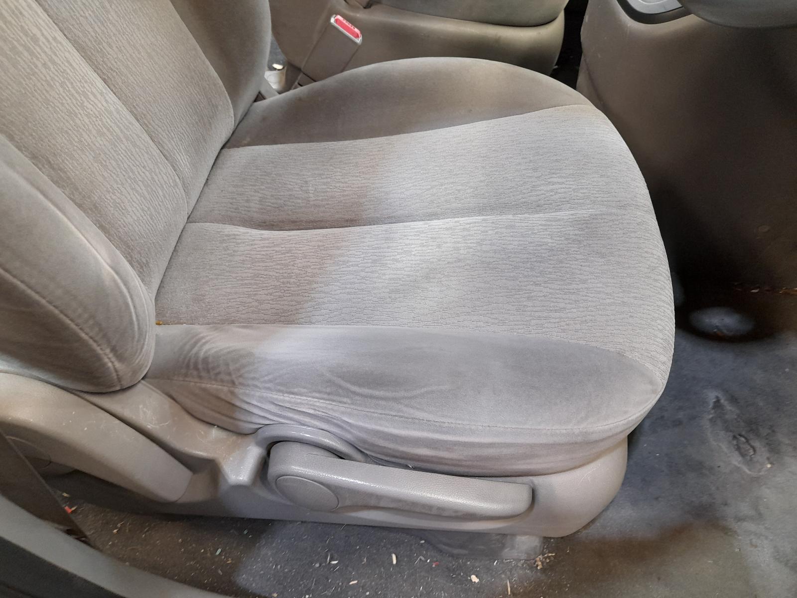 2012 Kia Carnival/grand Carnival Bonnet View Auto part Bonnet Kia Carnival/grand Carnival 2012