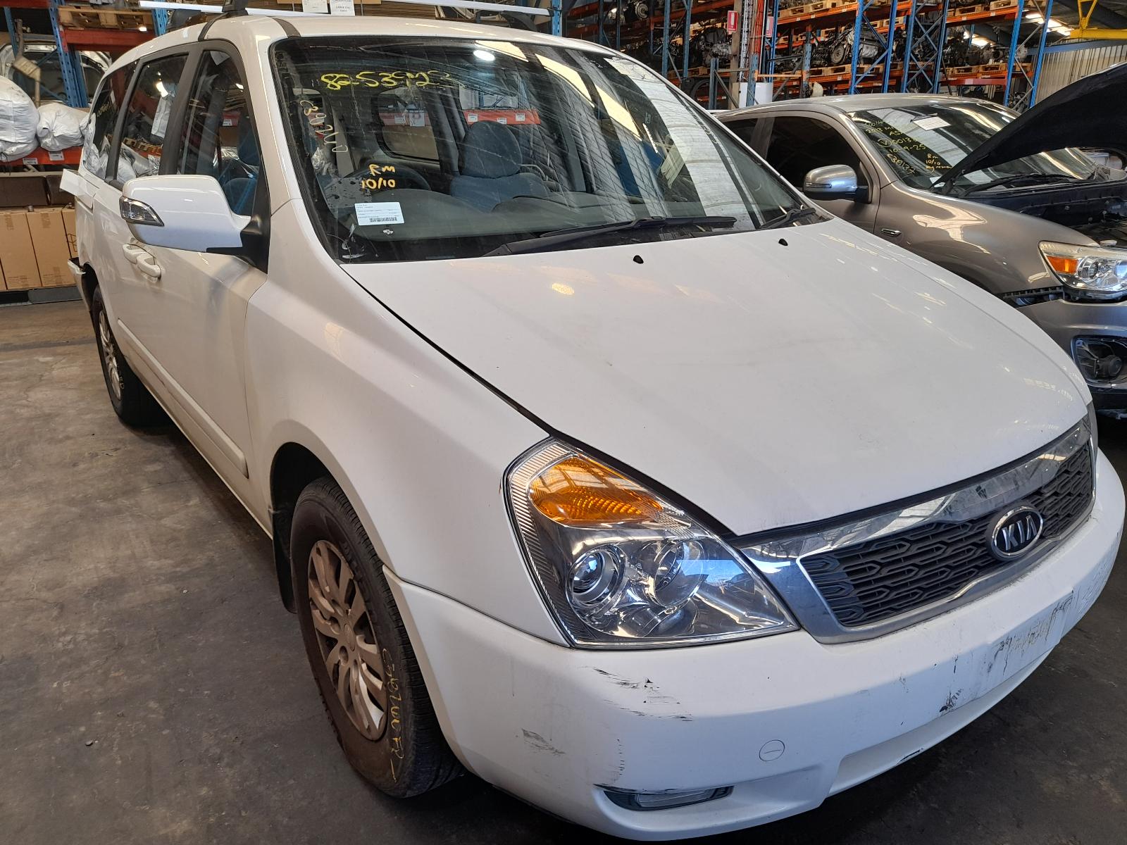 2012 Kia Carnival/grand Carnival Bonnet View Auto part Bonnet Kia Carnival/grand Carnival 2012