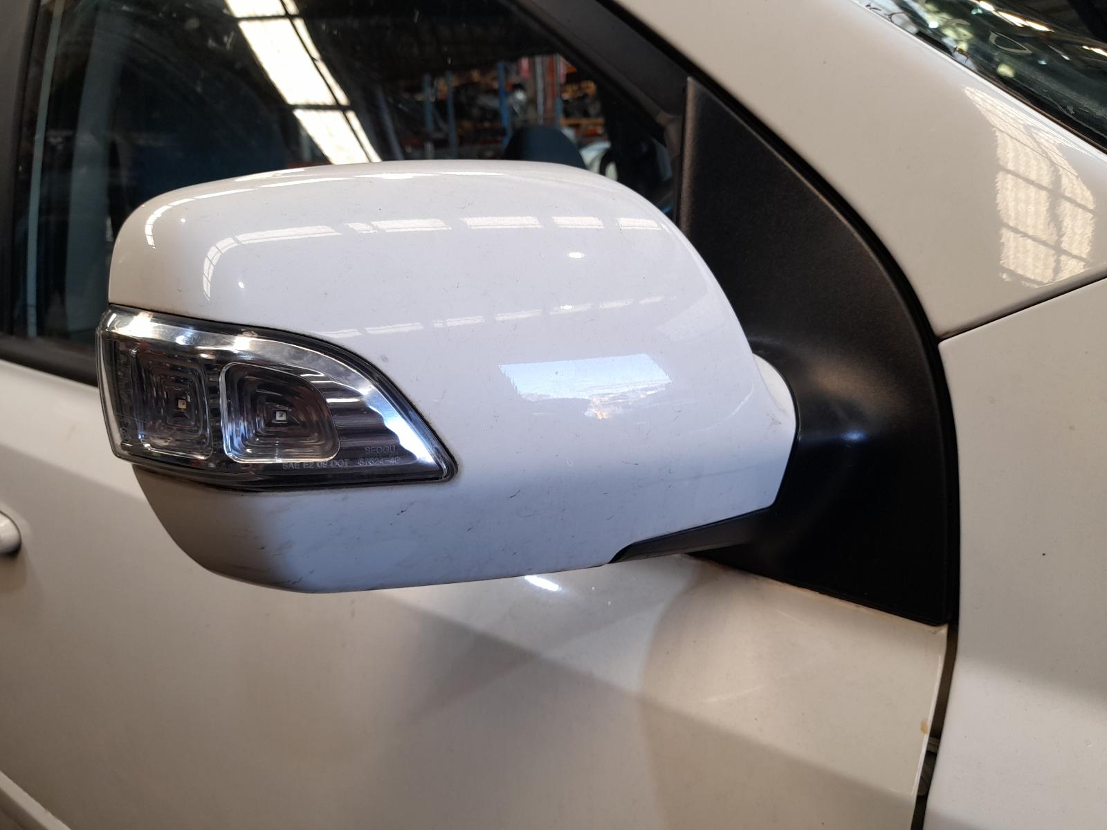 2012 Kia Carnival/grand Carnival Bonnet View Auto part Bonnet Kia Carnival/grand Carnival 2012