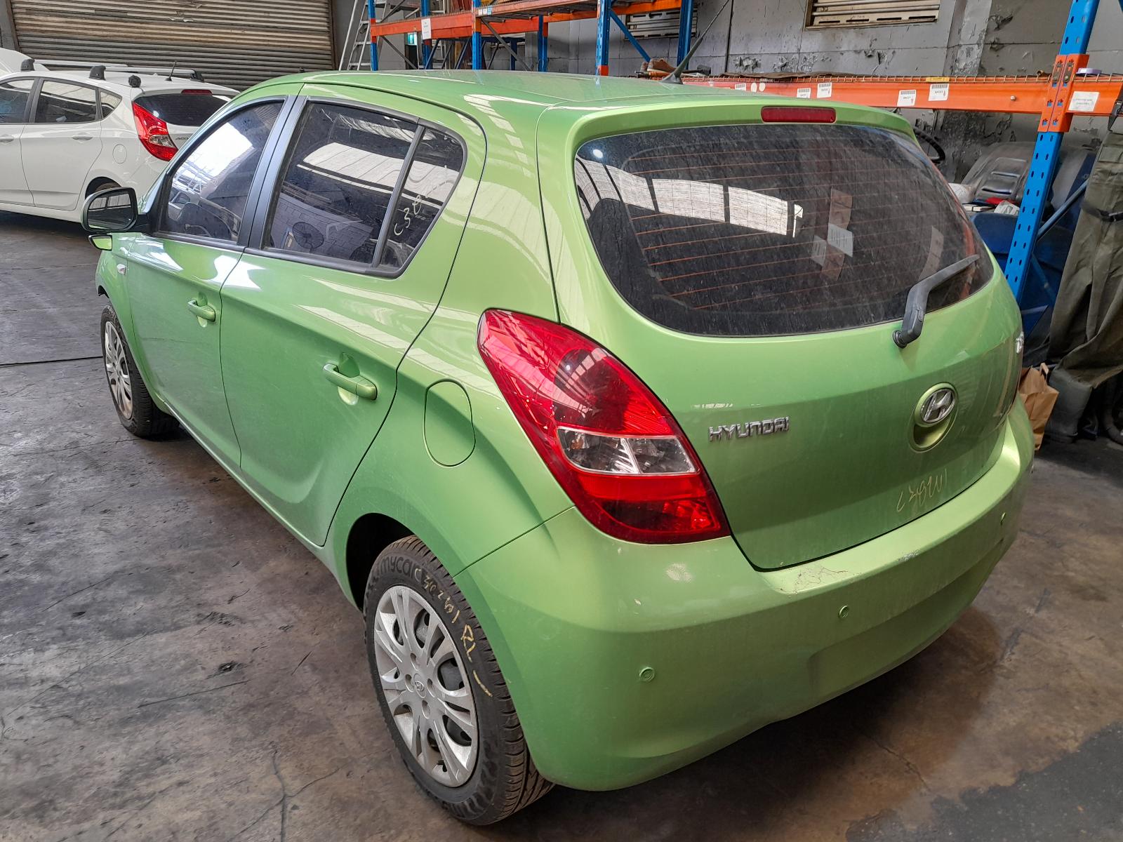 View Auto part Wiper Motor Hyundai I20 2011