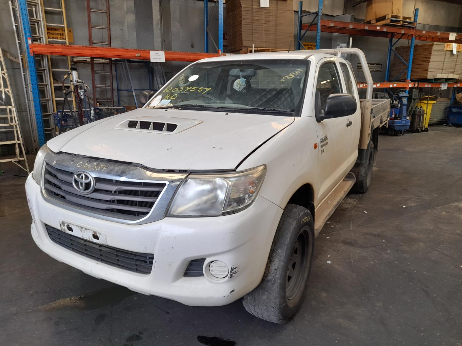 View Auto part Trans/Gearbox Toyota Hilux 2015