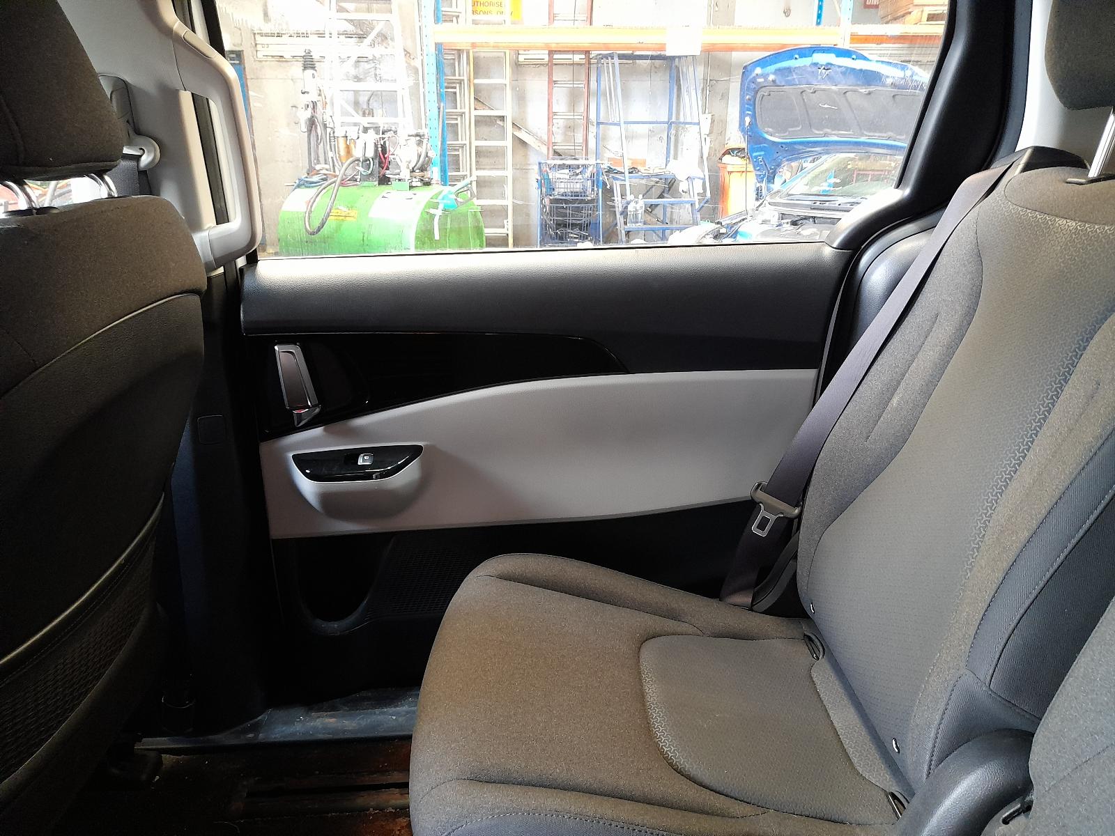 View Auto part Left Door Mirror Kia Carnival/grand Carnival 2022