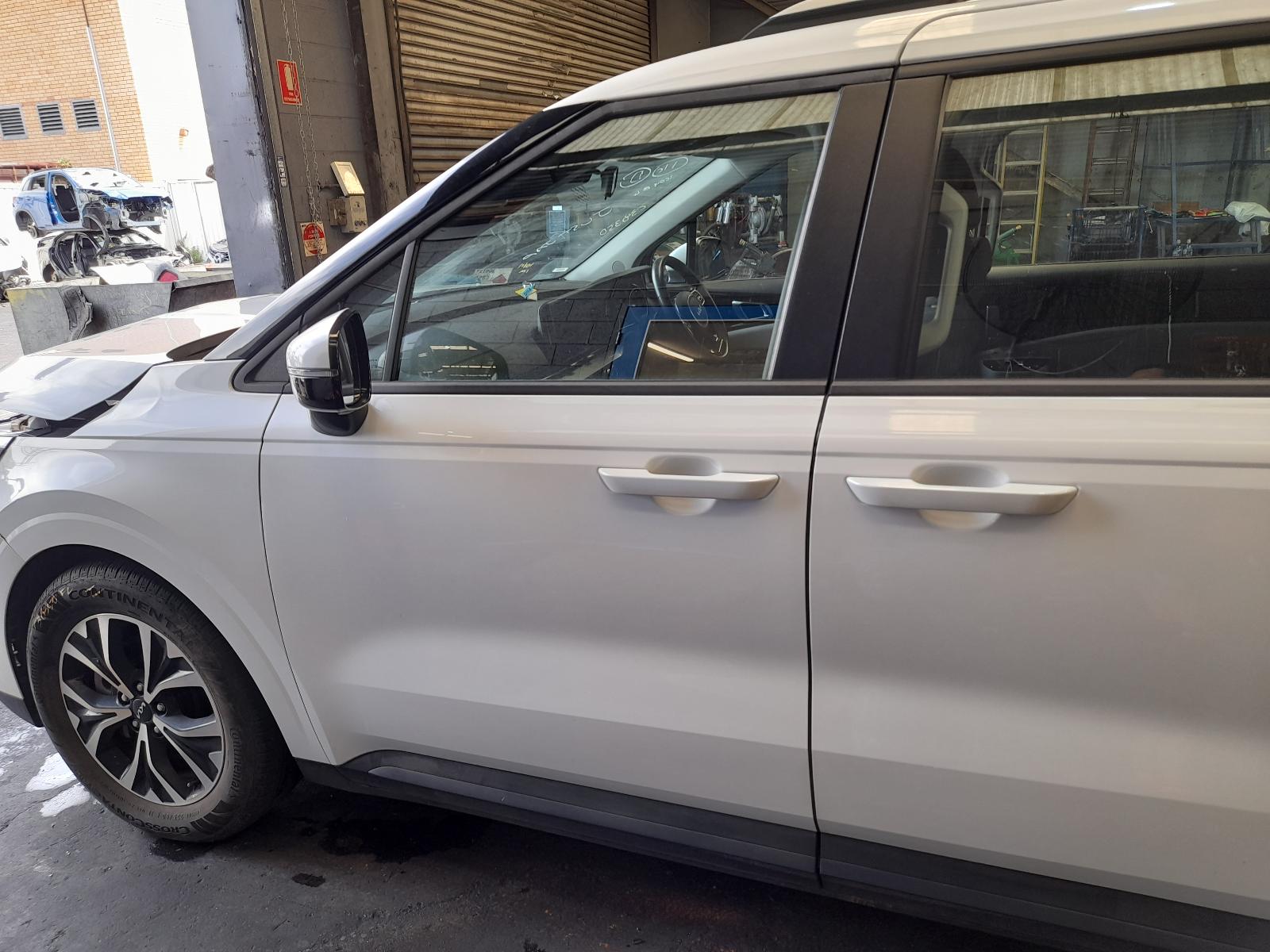 View Auto part Left Door Mirror Kia Carnival/grand Carnival 2022