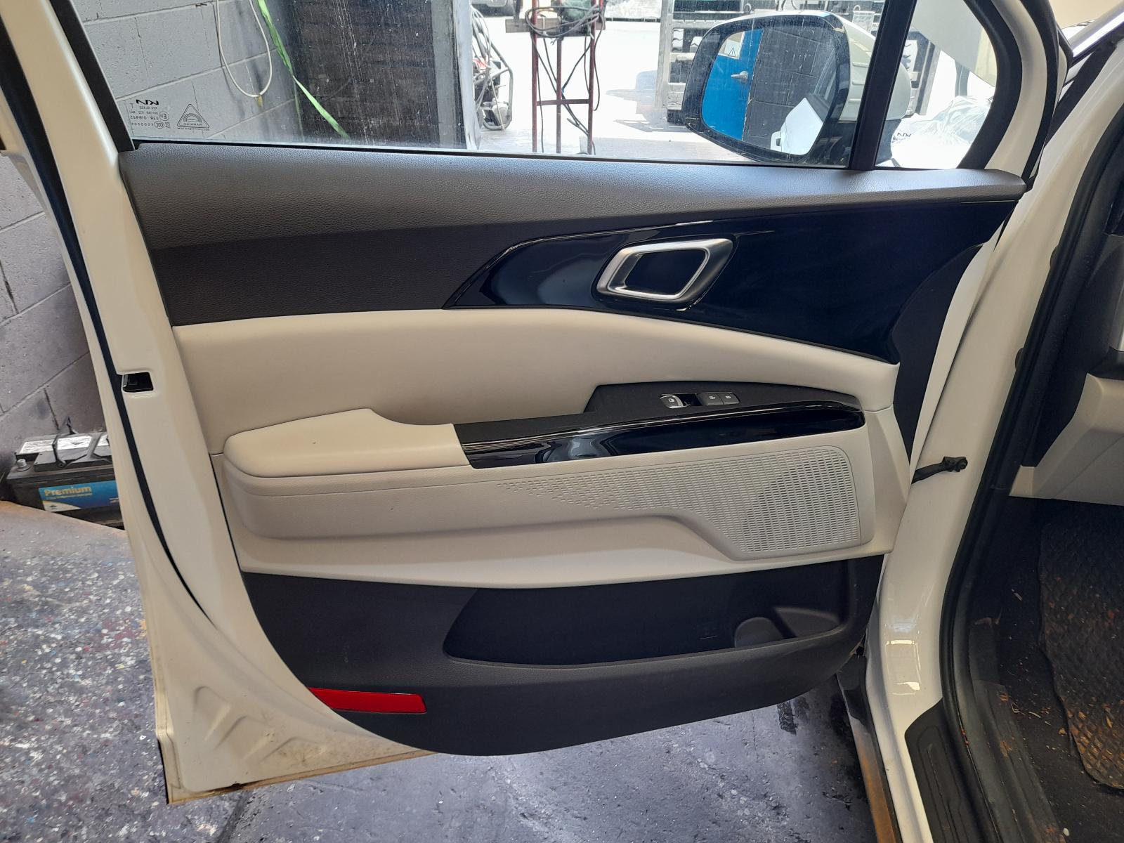 View Auto part Left Door Mirror Kia Carnival/grand Carnival 2022