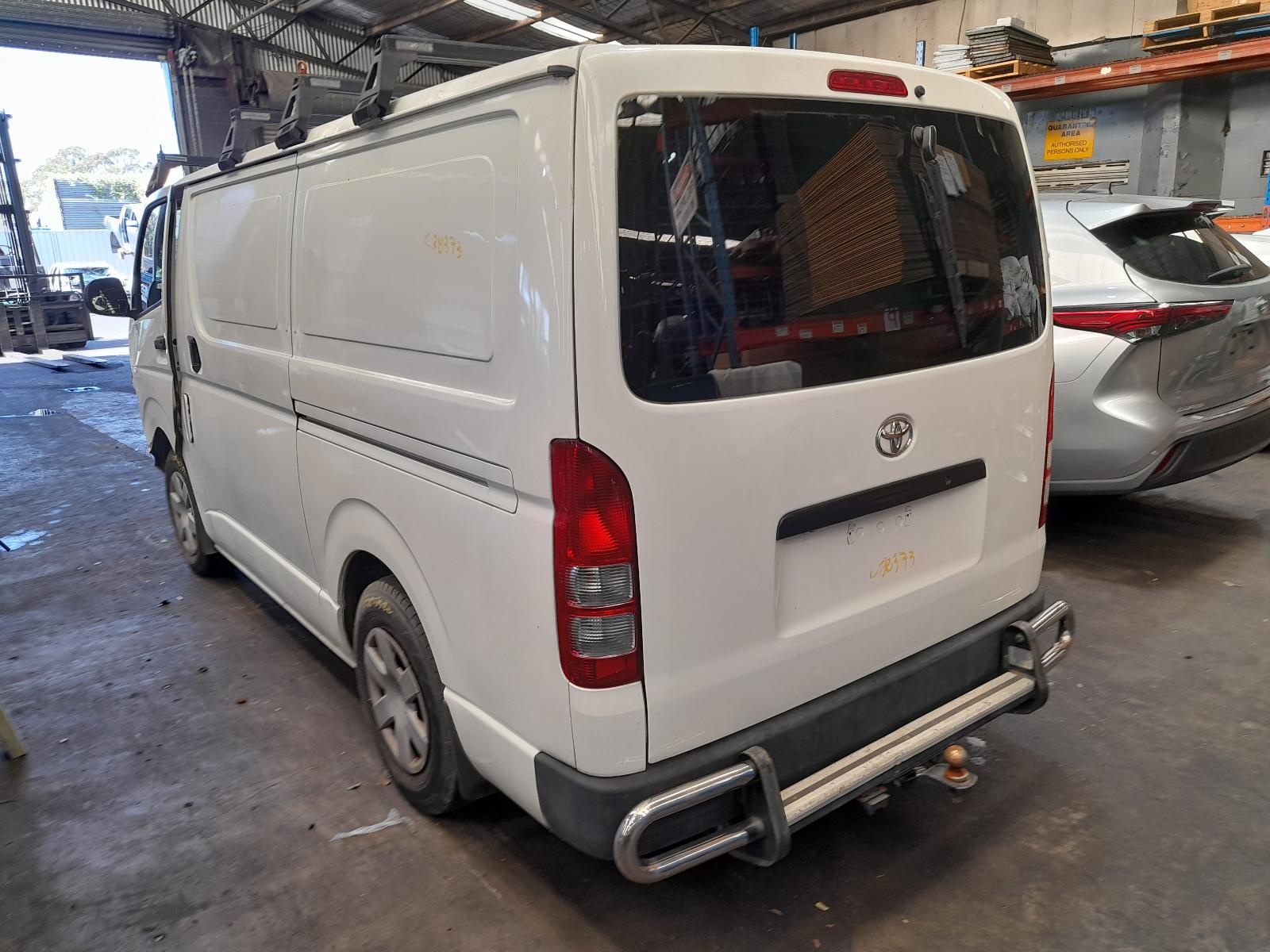 View Auto part Engine Toyota Hiace 2014