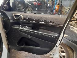View Auto part Radiator Support Jeep Grandcherokee 2015