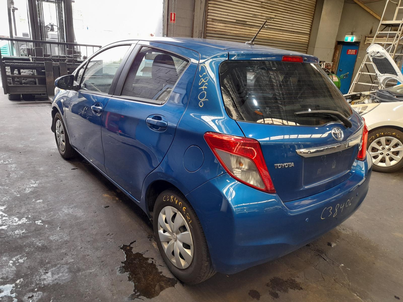 View Auto part Heater/Ac Controls Toyota Yaris 2013