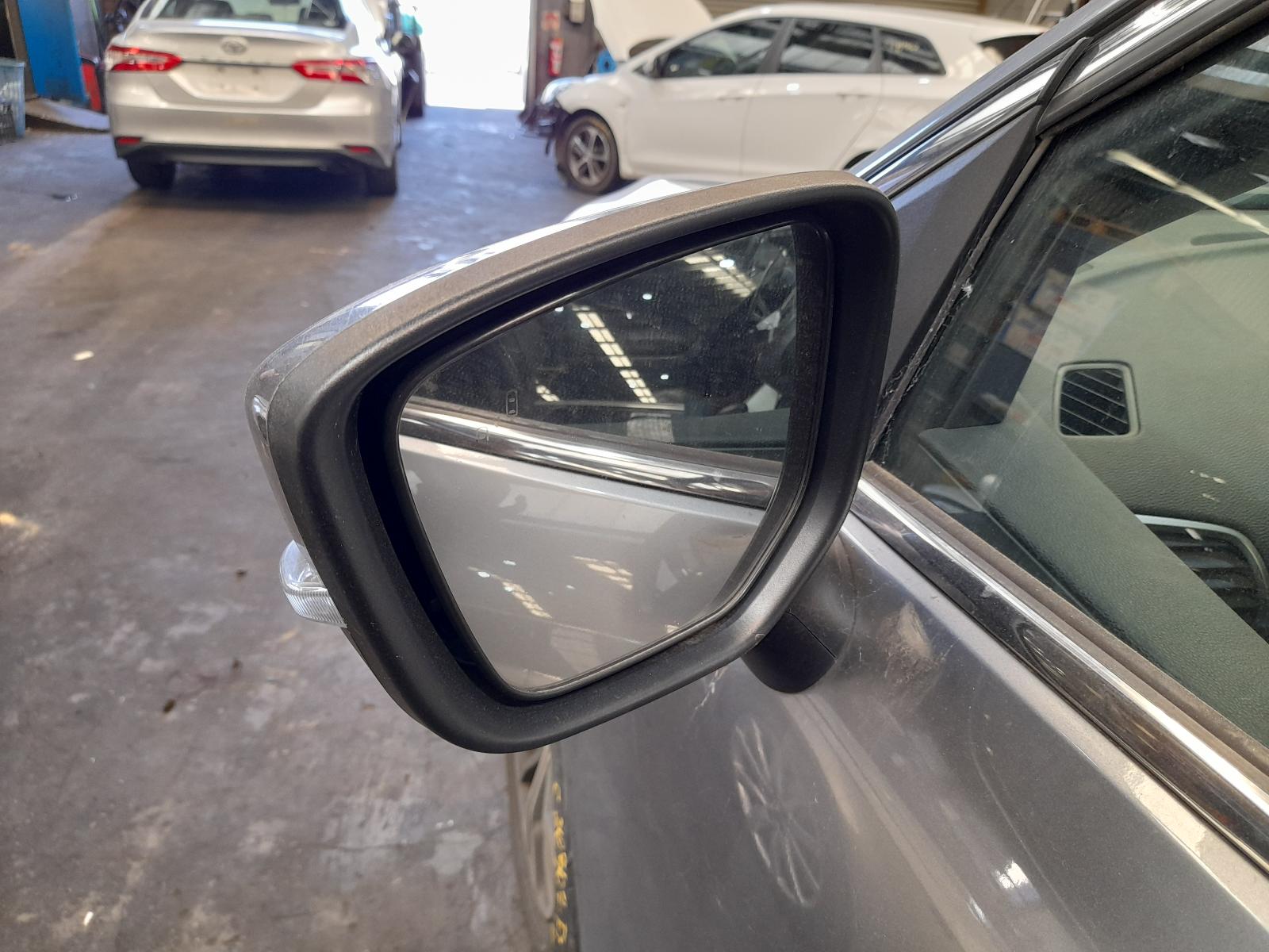 View Auto part Washer Bottle Mitsubishi Eclipse Cross 2019