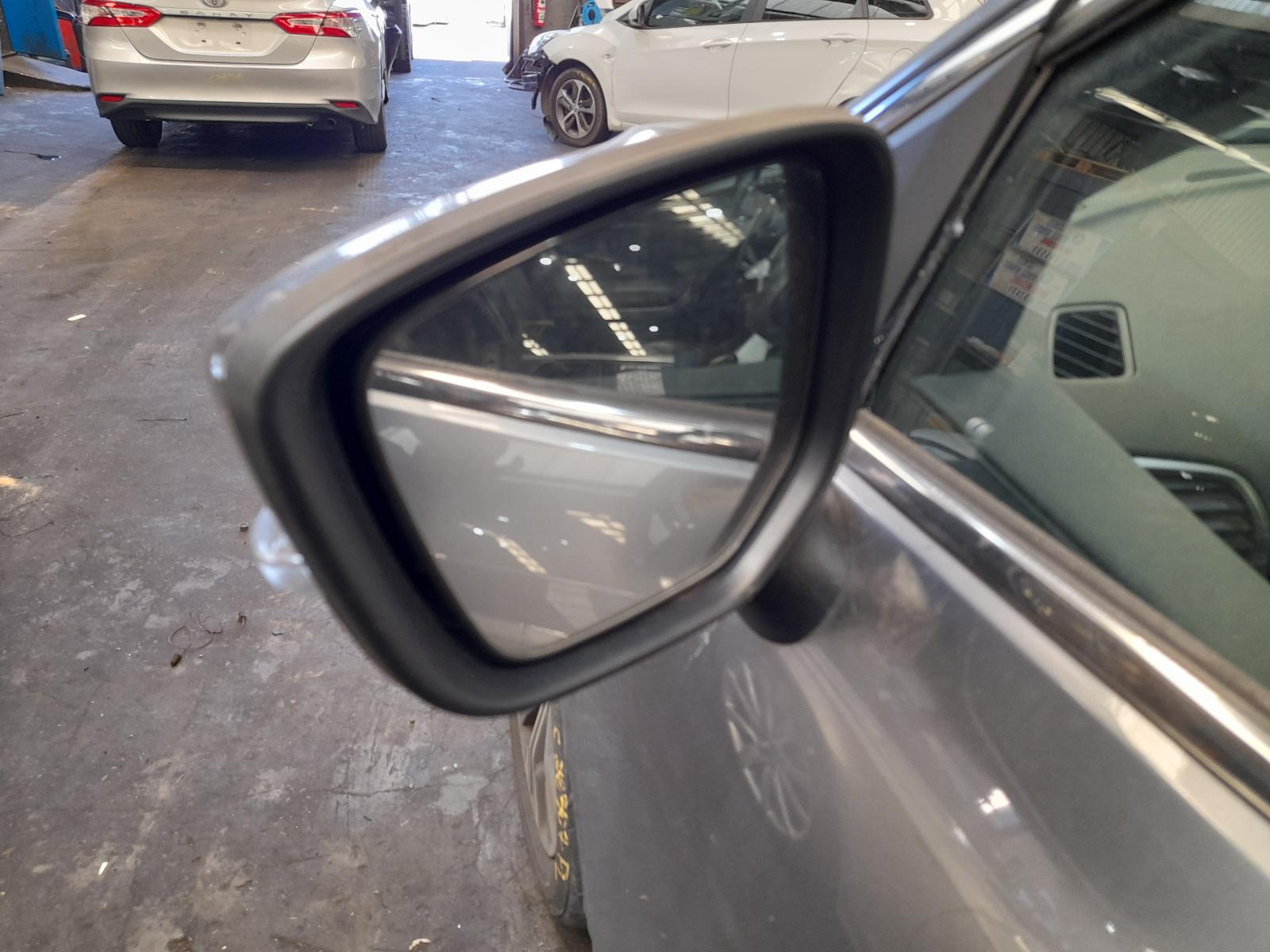 View Auto part Washer Bottle Mitsubishi Eclipse Cross 2019