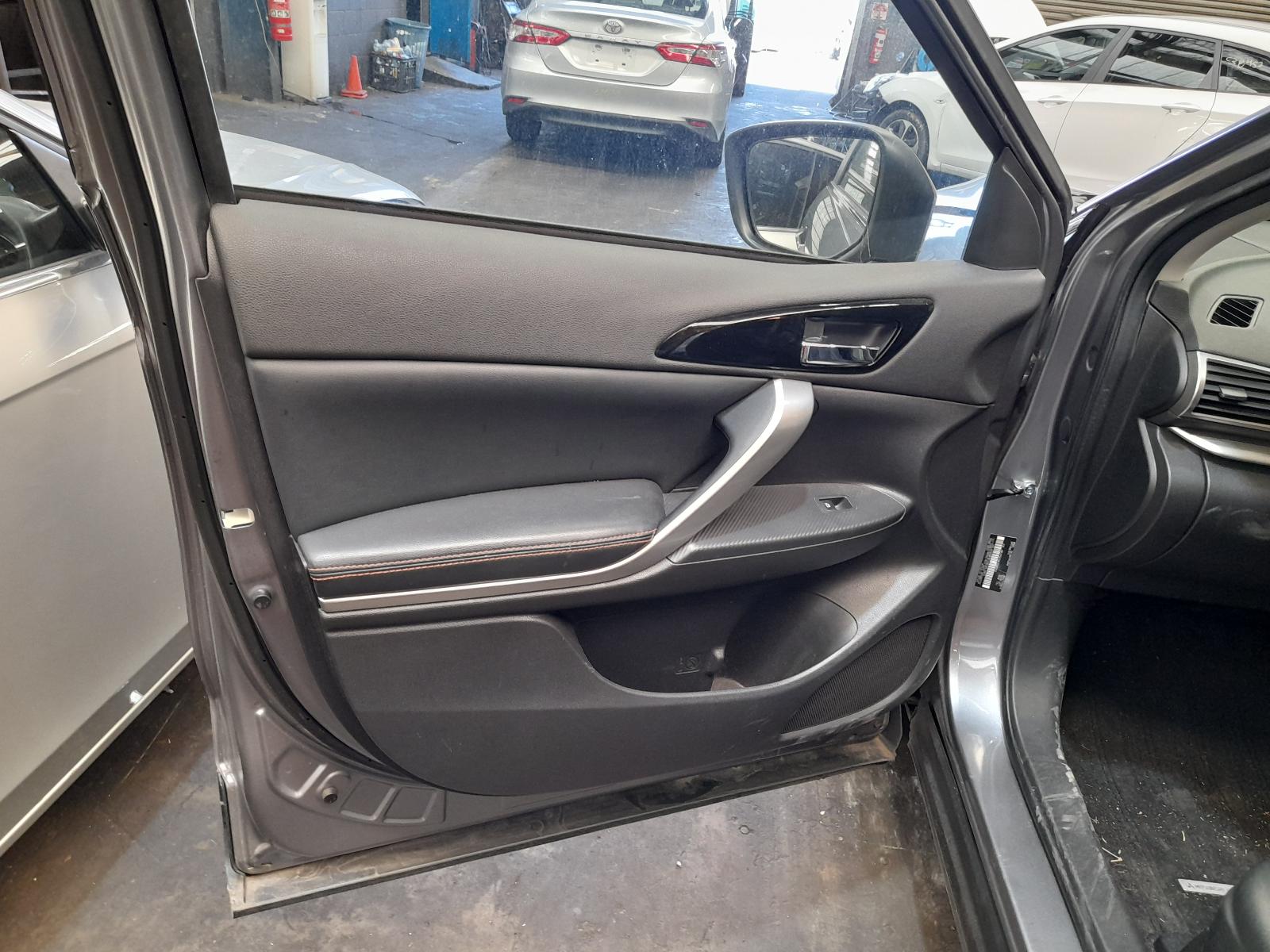 View Auto part Washer Bottle Mitsubishi Eclipse Cross 2019