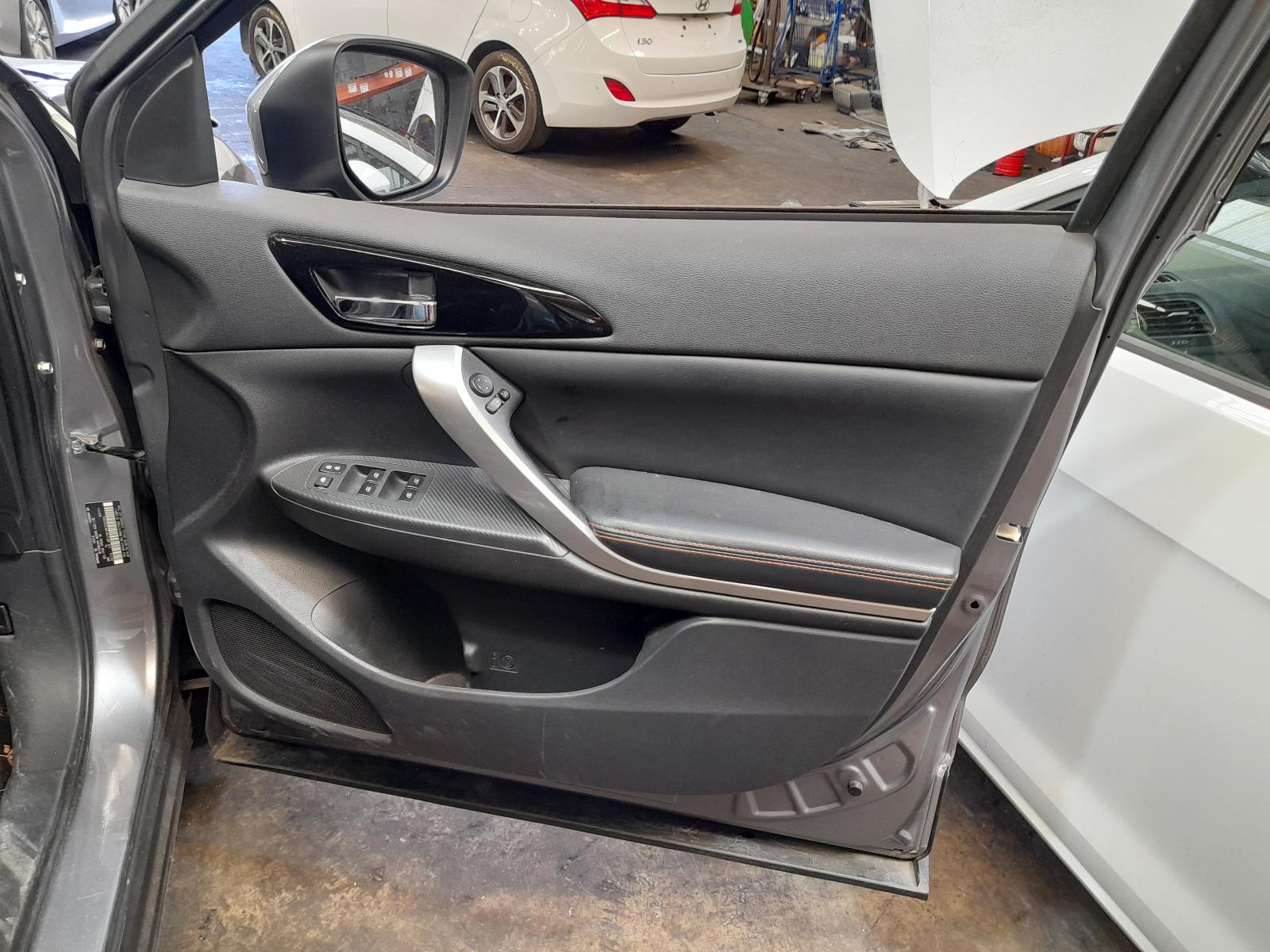 View Auto part Washer Bottle Mitsubishi Eclipse Cross 2019