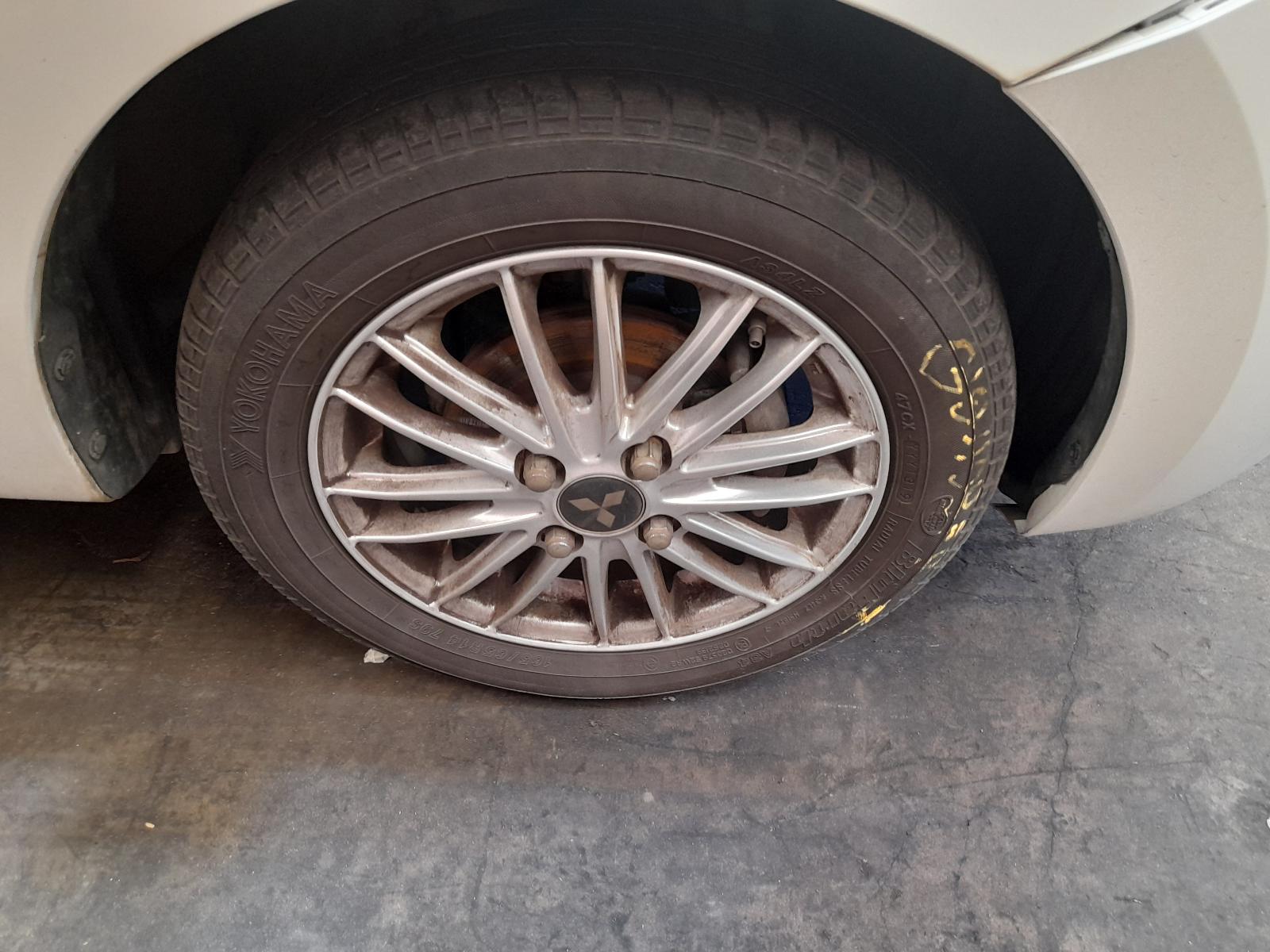 View Auto part Left Front Window Reg/Motor Mitsubishi Mirage 2019