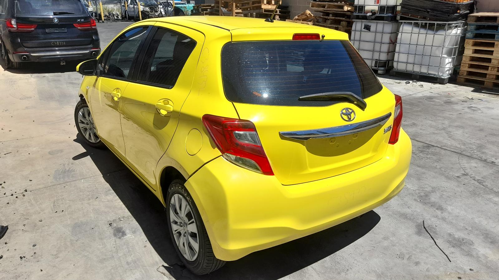 View Auto part Wiper Motor Toyota Yaris 2016