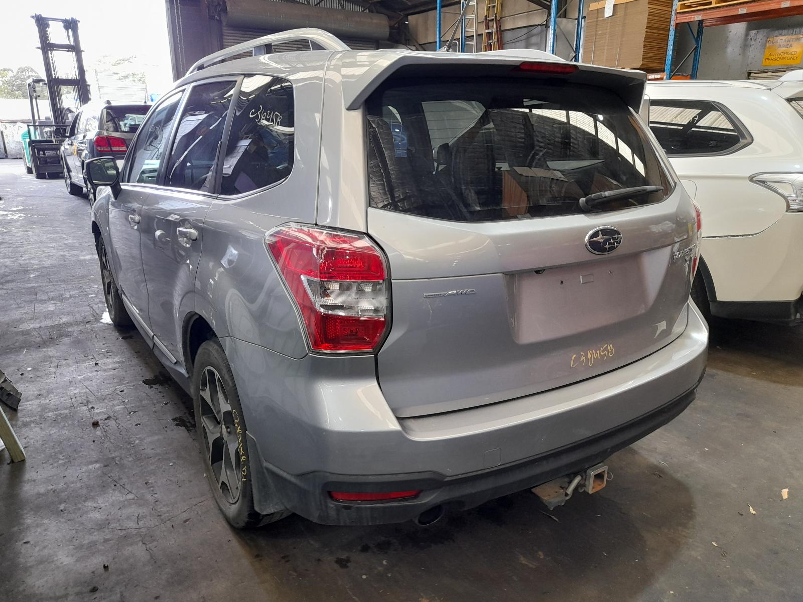 View Auto part Rear/Tailgate Glass Subaru Forester 2012