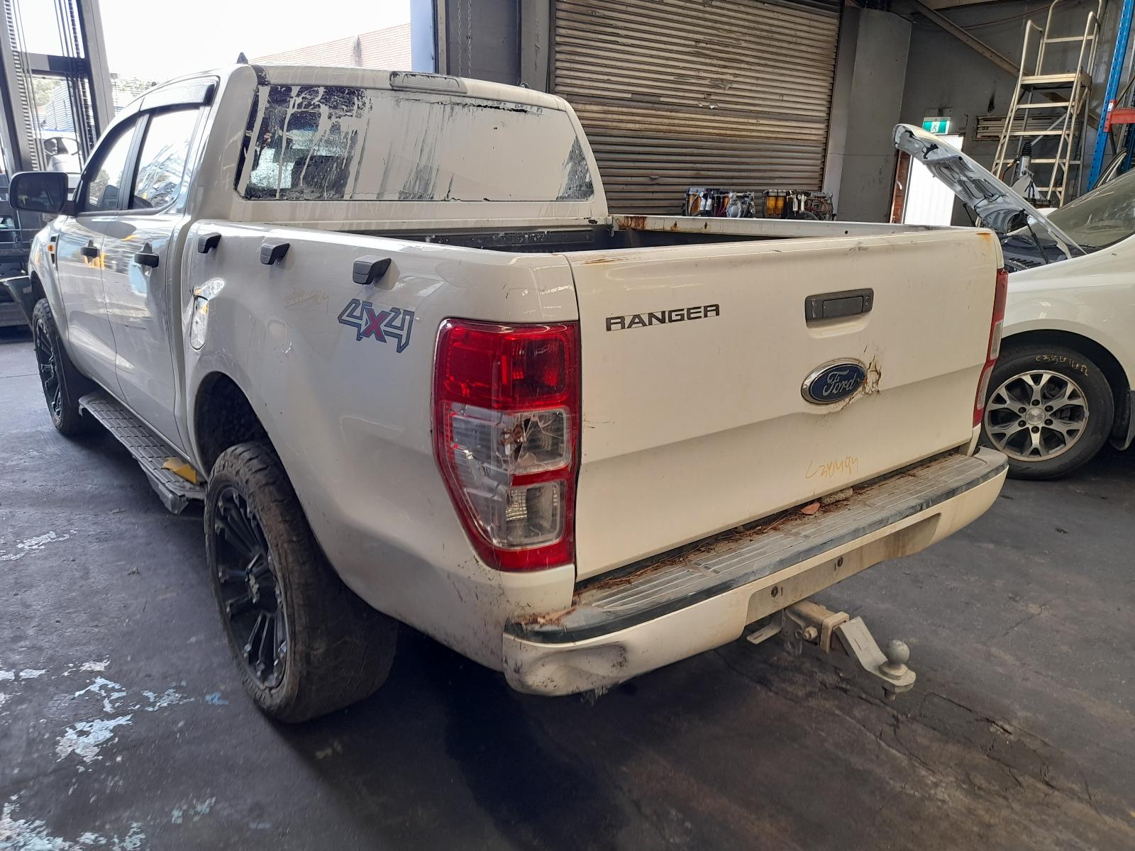 View Auto part Antenna Ford Ranger 2015