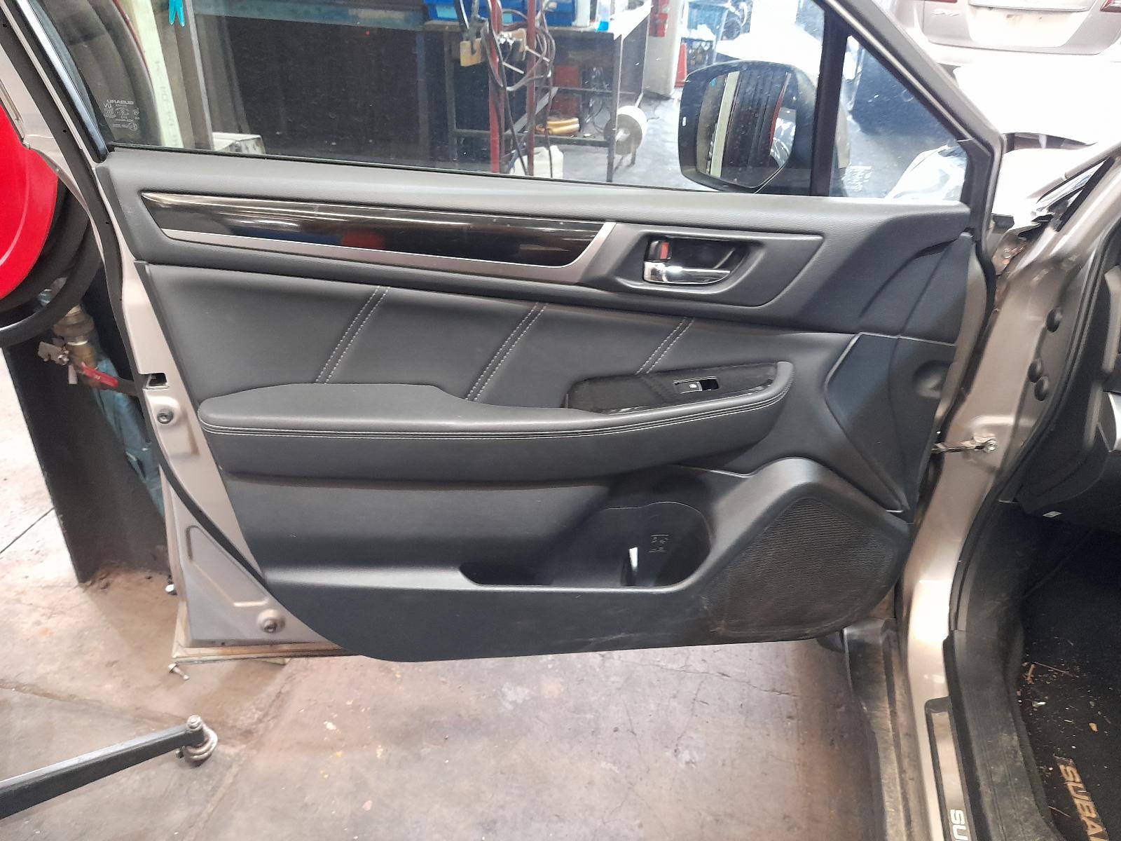 View Auto part Right Taillight Subaru Outback 2015