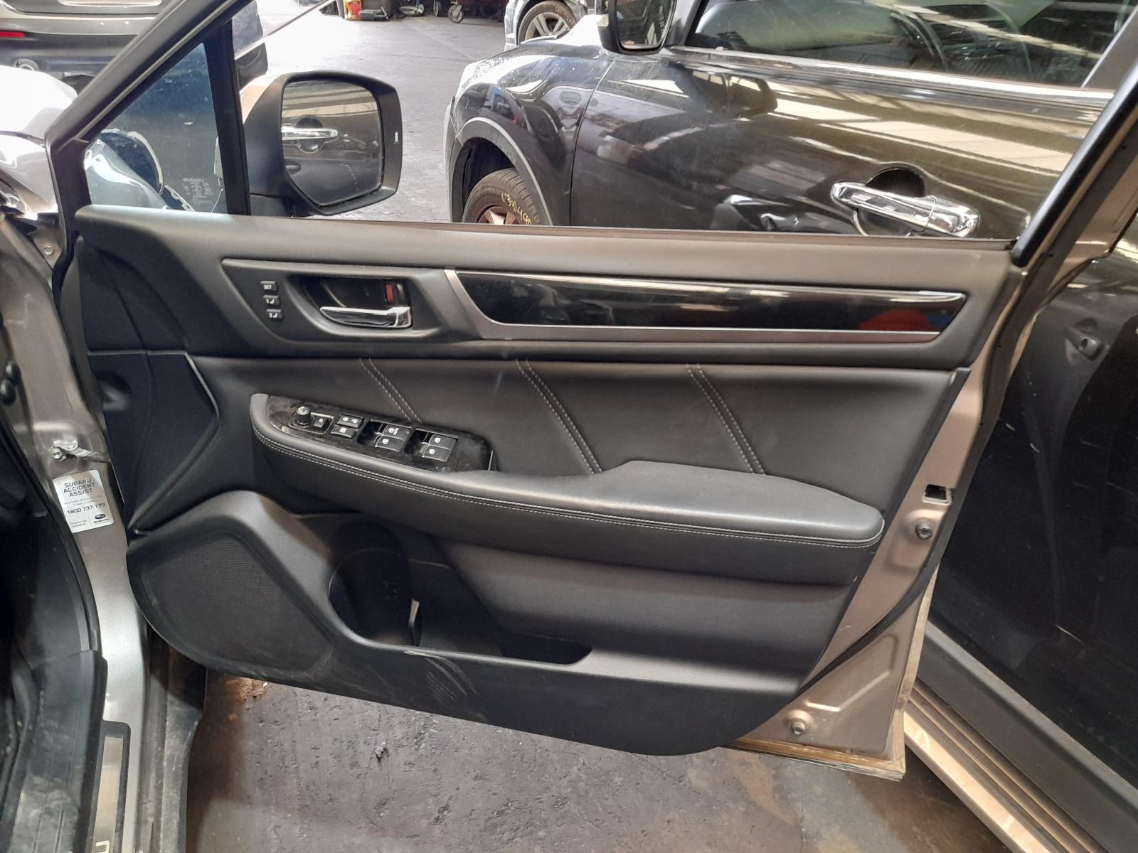 View Auto part Right Taillight Subaru Outback 2015