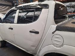 View Auto part Engine Mitsubishi Triton 2013