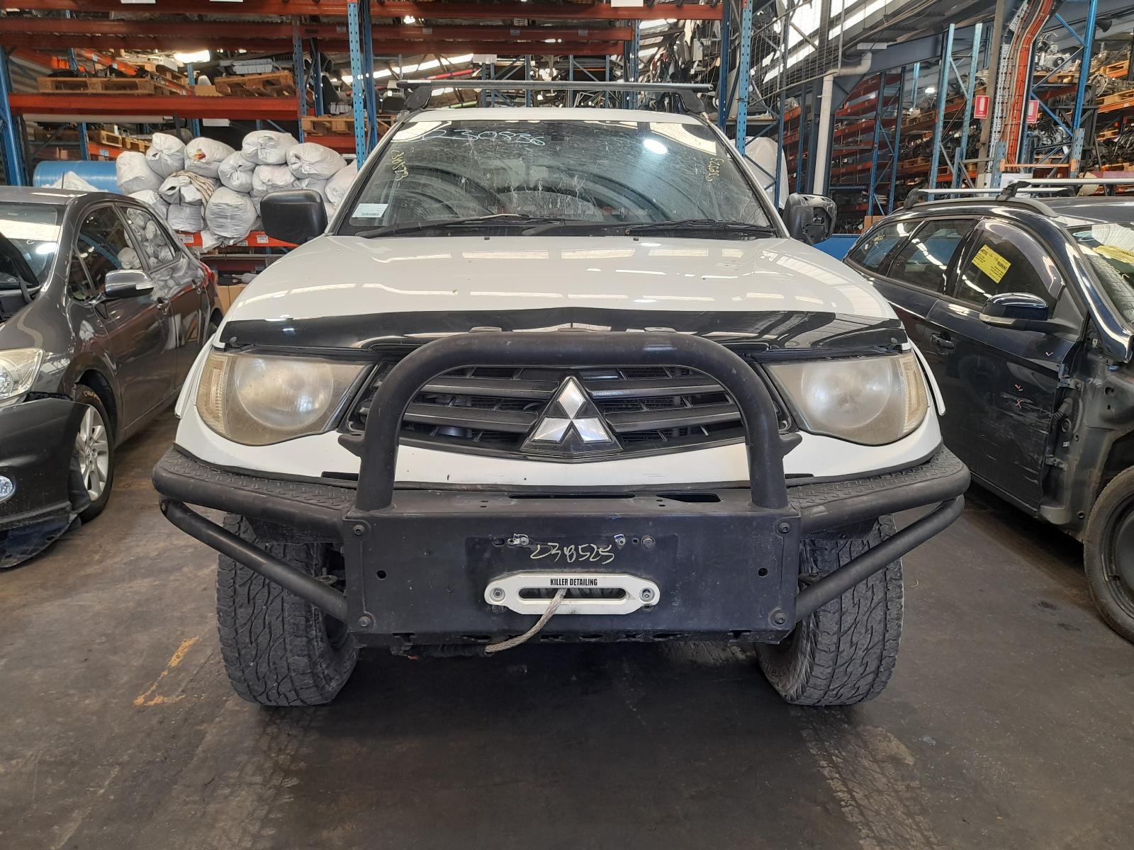 2013 Mitsubishi Triton Engine View Auto part Engine Mitsubishi Triton 2013