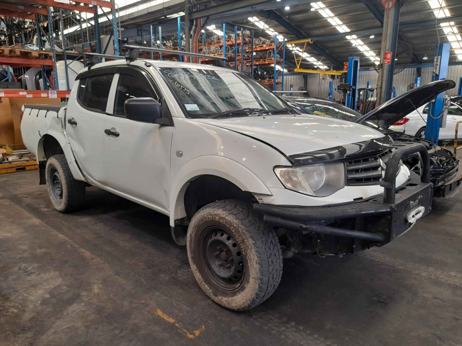 2013 Mitsubishi Triton Engine View Auto part Engine Mitsubishi Triton 2013