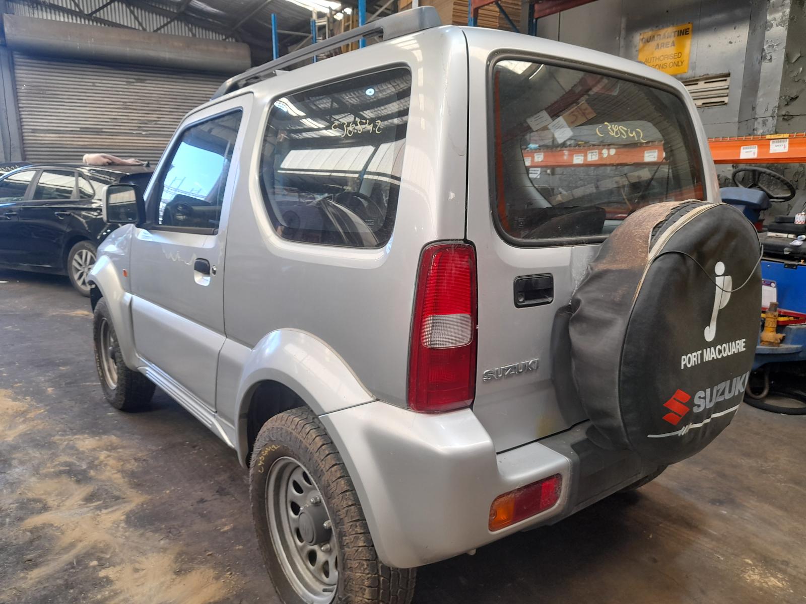 View Auto part Wiper Motor Suzuki Jimny 2010