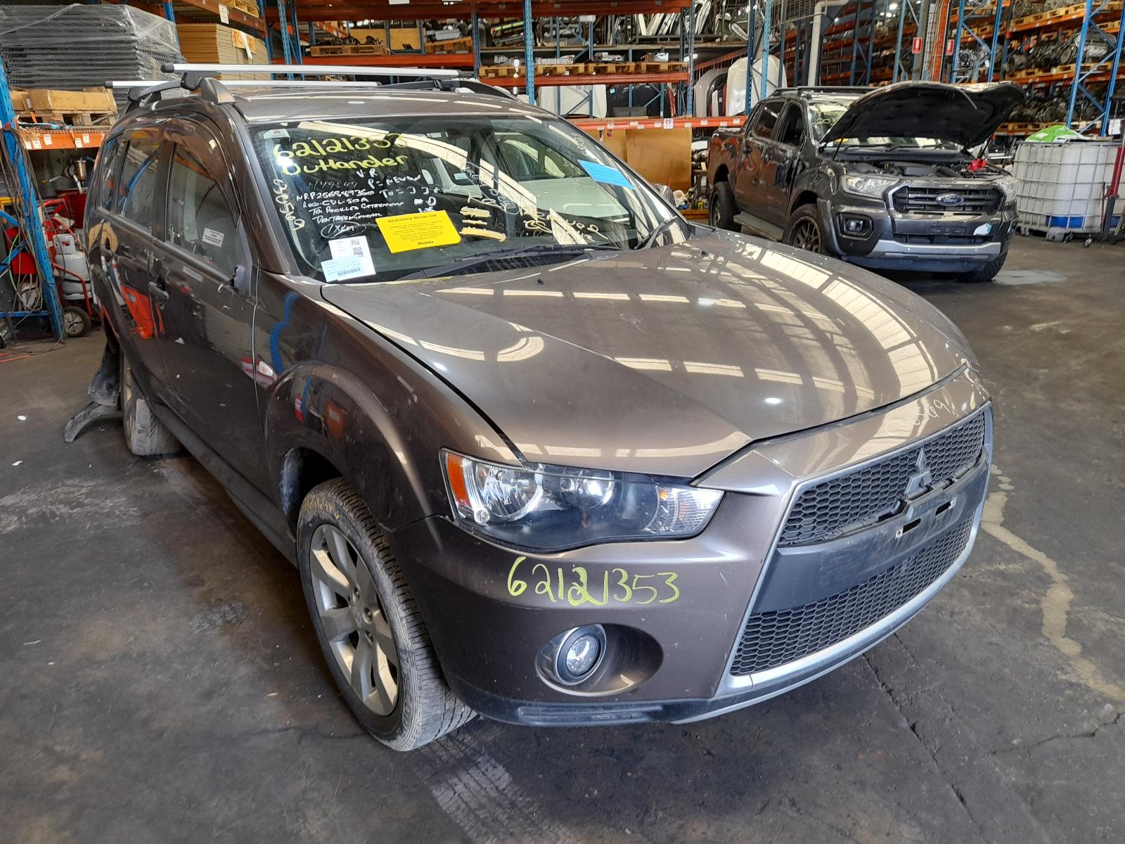 View Auto part Right Front Door Window Mitsubishi Outlander 2011