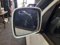 View Auto part Right Rear Wnd Reg/Motor Nissan Navara 2015