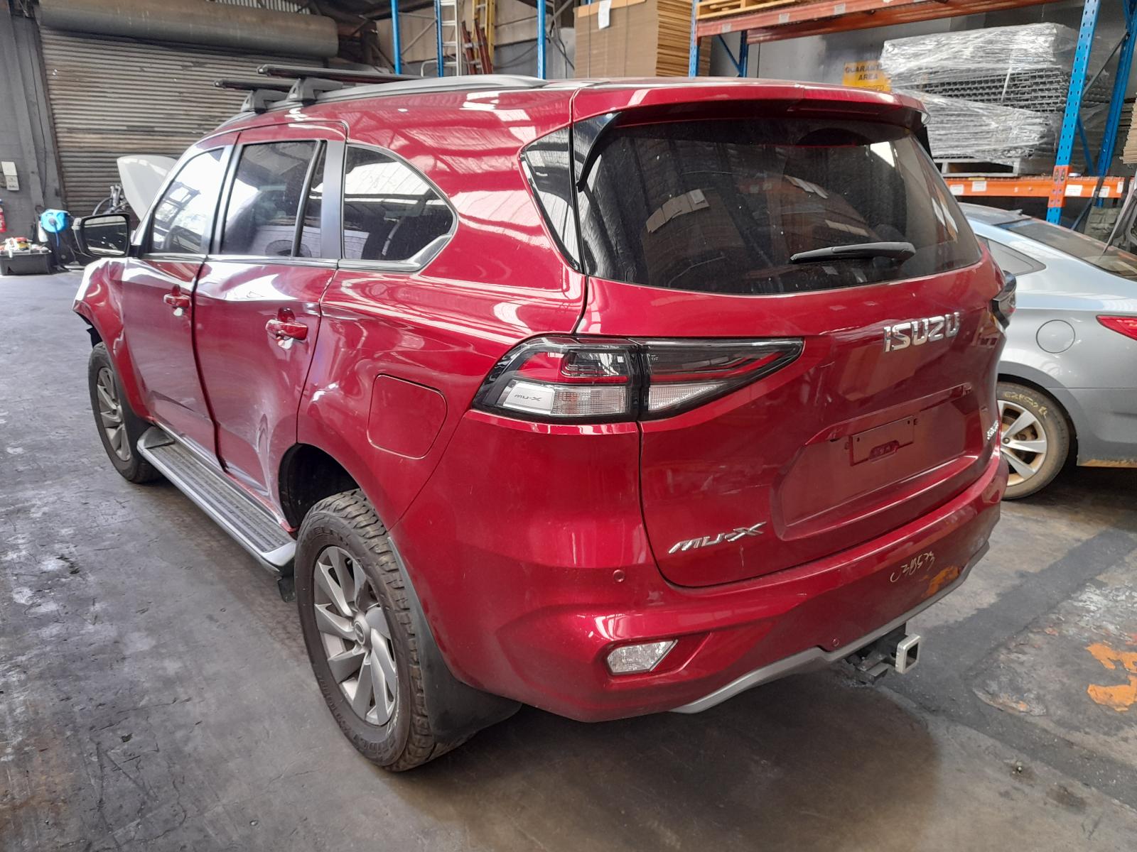 View Auto part A/C Condenser Isuzu Mu-x 2021