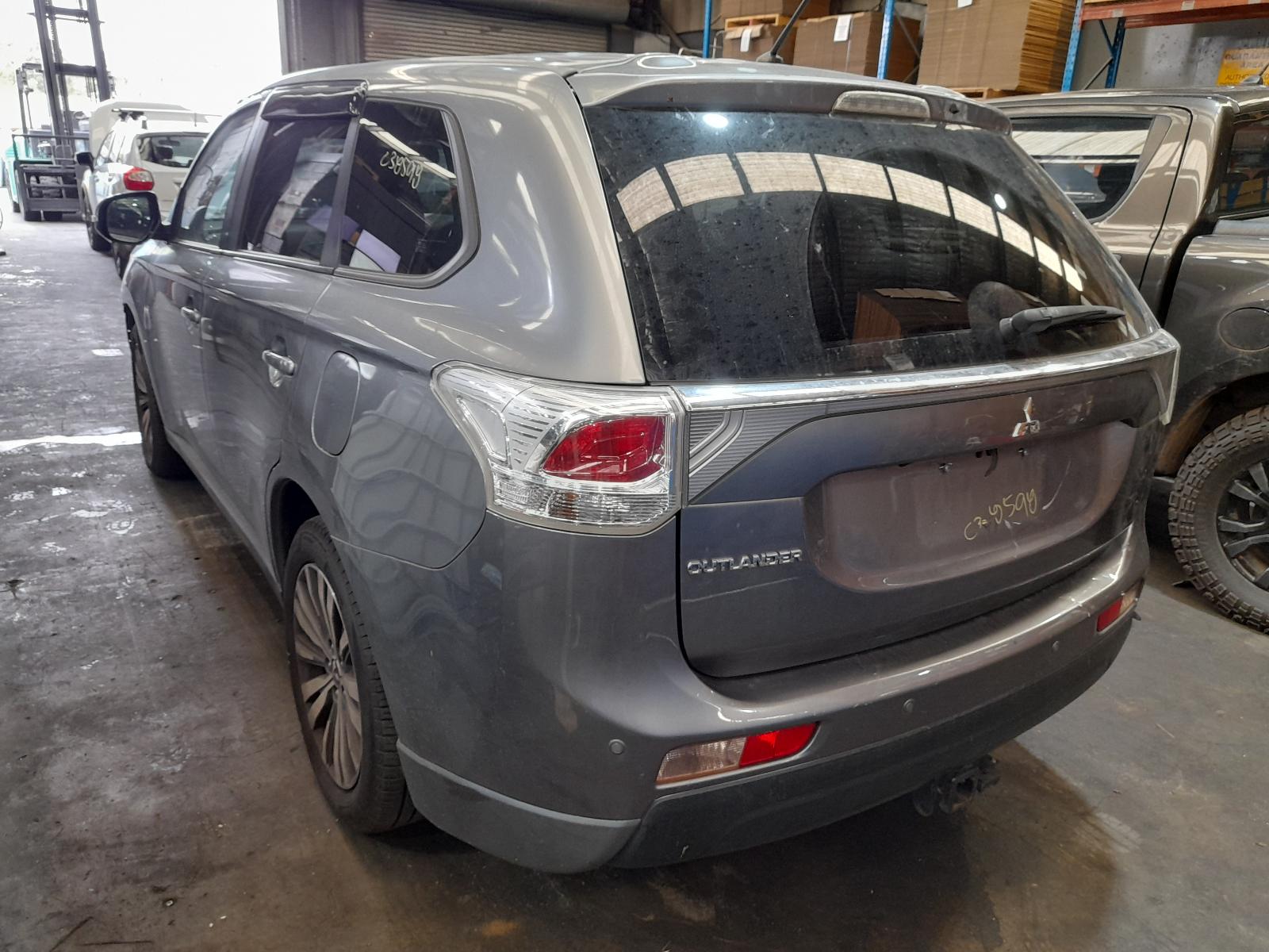 View Auto part Radiator Mitsubishi Outlander 2012