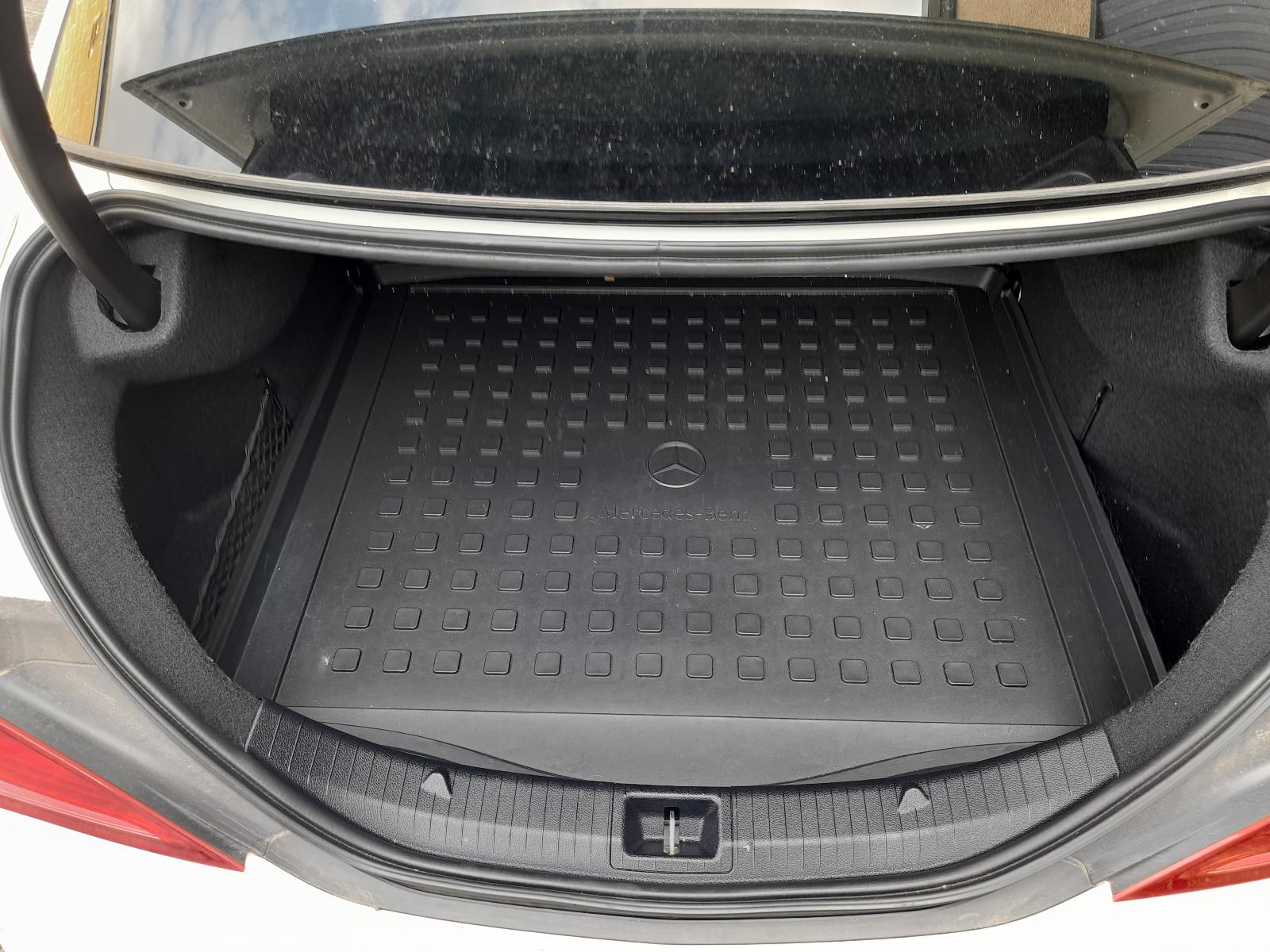 View Auto part Console Mercedes Cla Class 2015