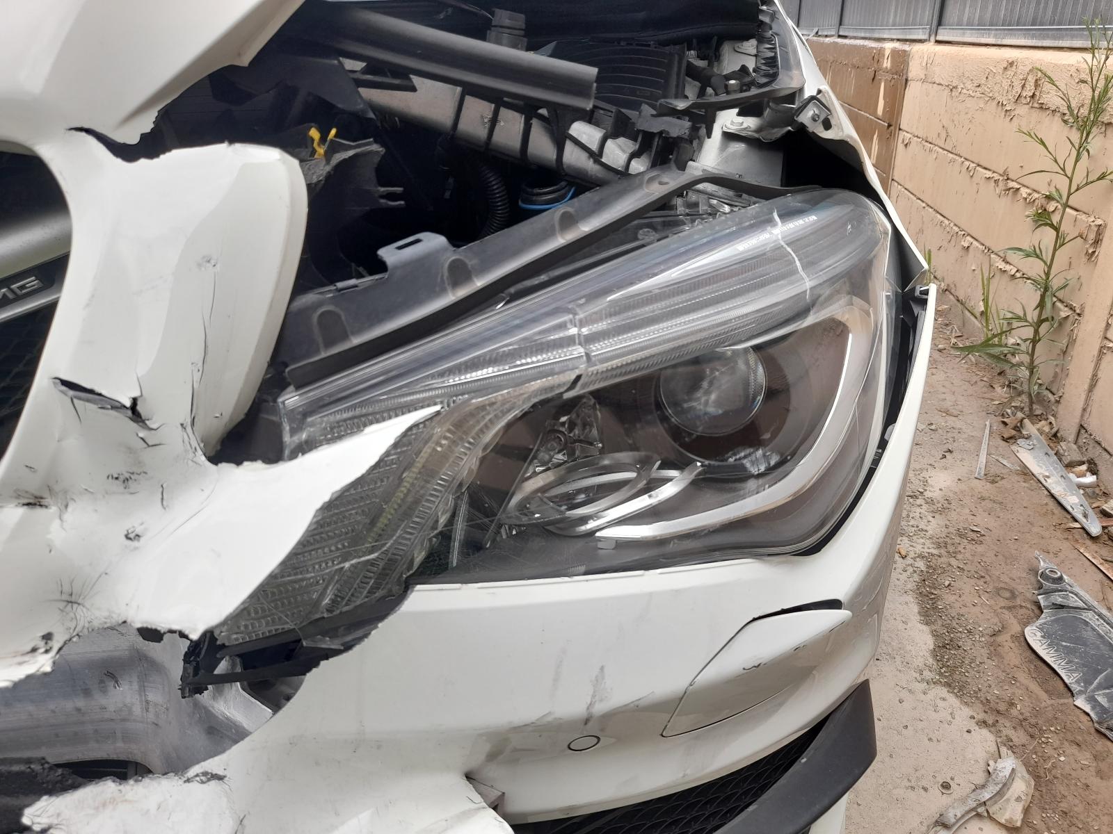 View Auto part Console Mercedes Cla Class 2015