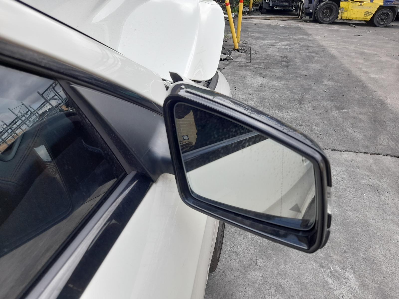 View Auto part Console Mercedes Cla Class 2015