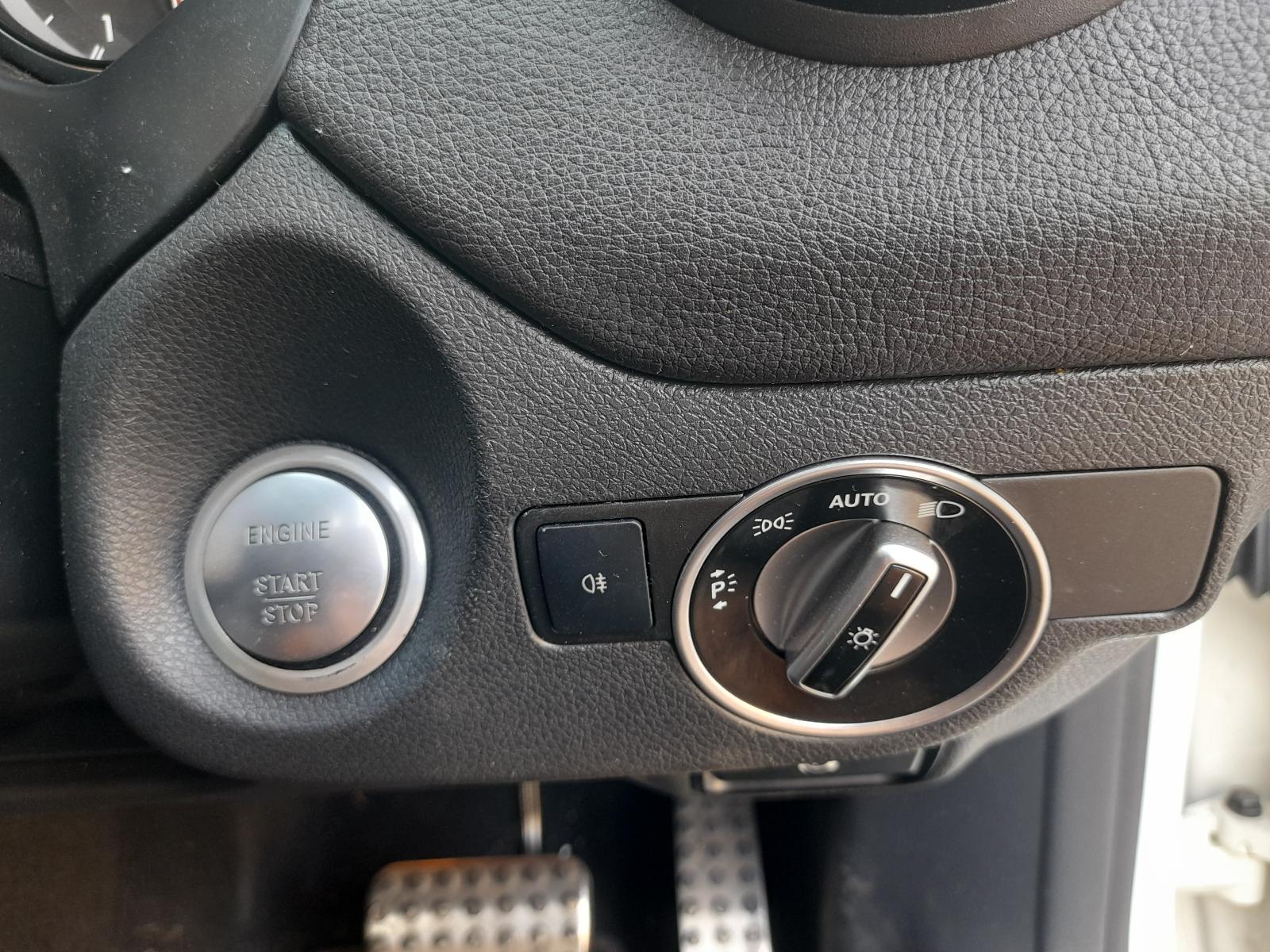 View Auto part Console Mercedes Cla Class 2015