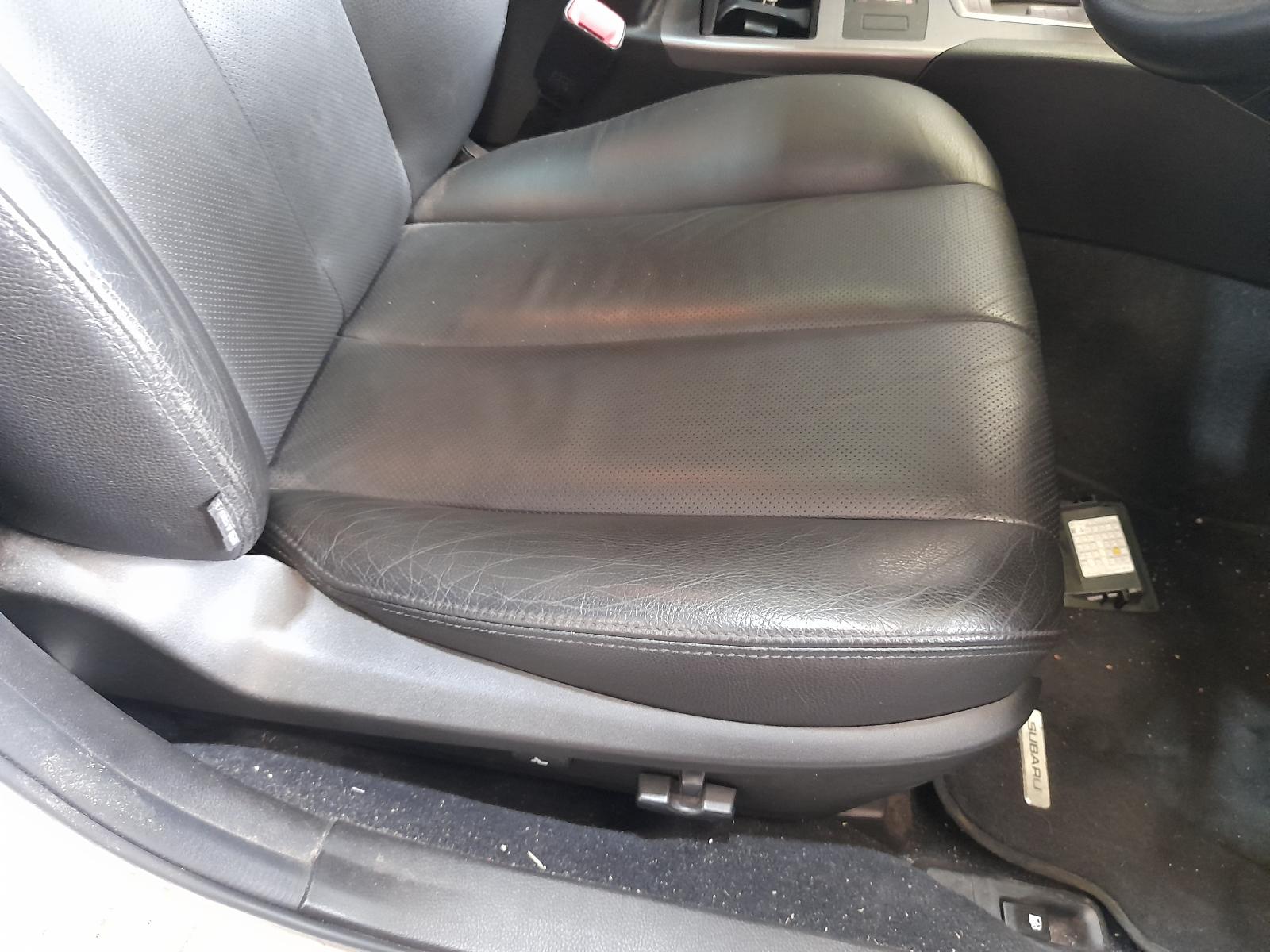 View Auto part Instrument Cluster Subaru Outback 2011