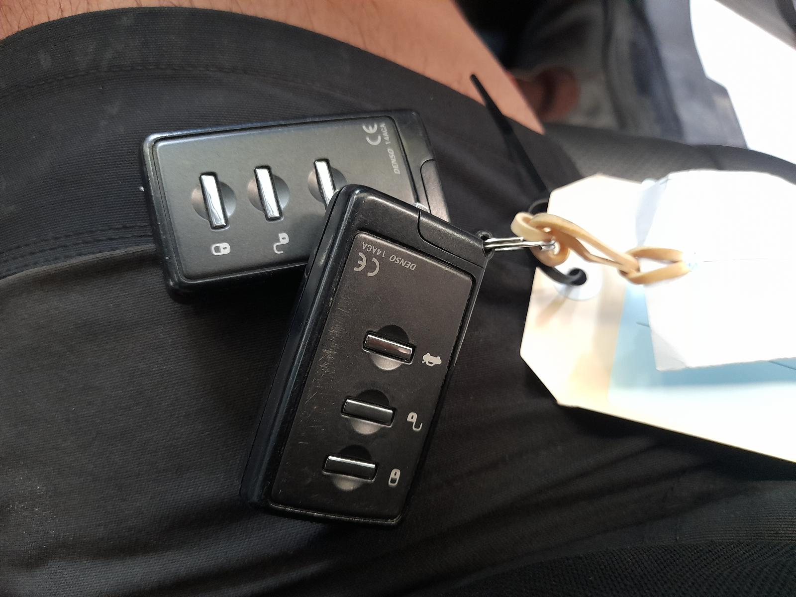 View Auto part Instrument Cluster Subaru Outback 2011