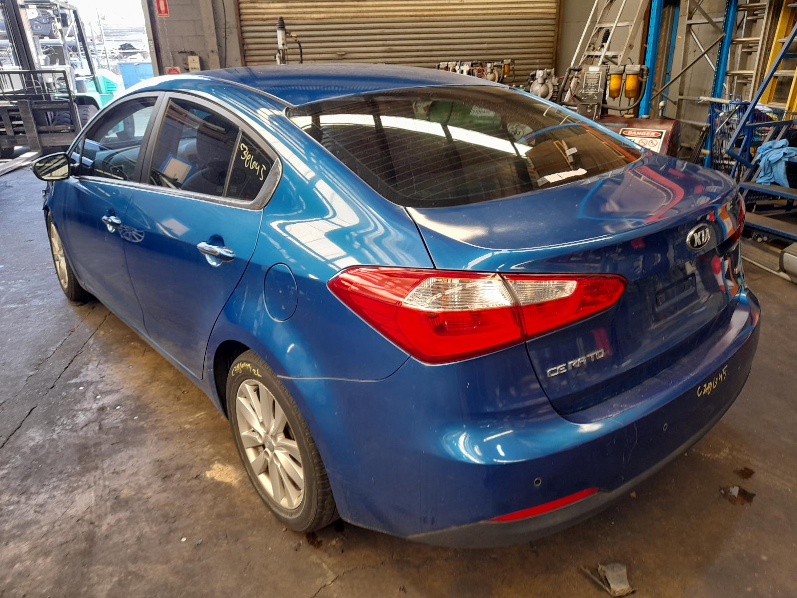 View Auto part Engine Kia Cerato 2013