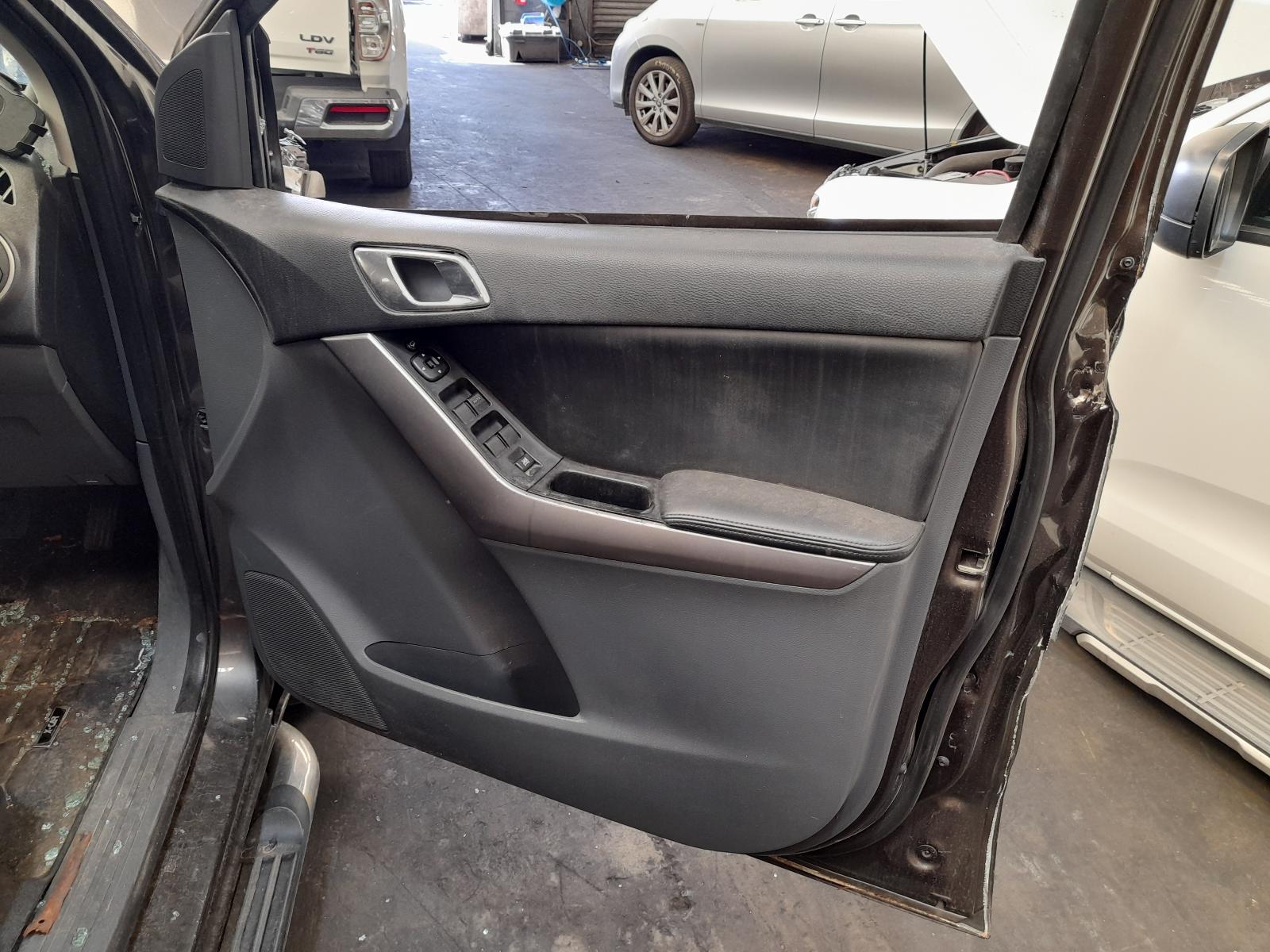 View Auto part Towbar Mazda Bt50 2018