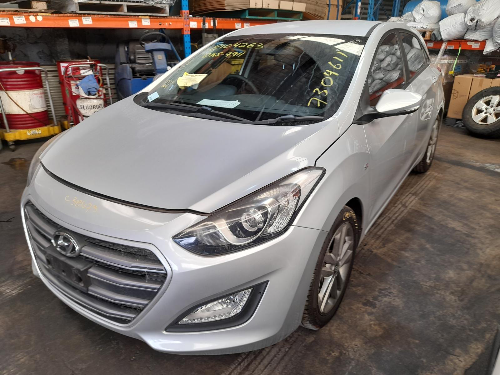 View Auto part Radio/Cd/Dvd/Sat/Tv Hyundai I30 2016