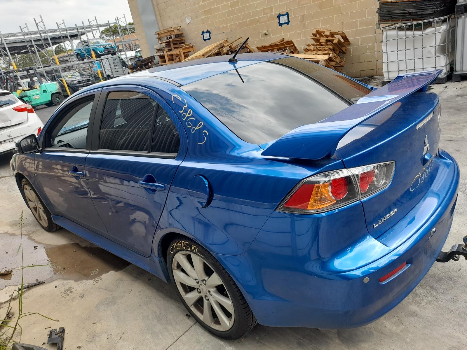 View Auto part Right Taillight Mitsubishi Lancer 2014