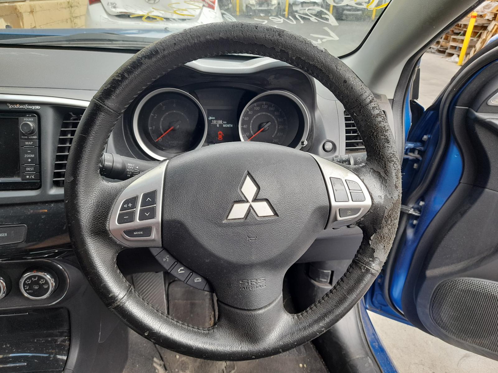 View Auto part Right Taillight Mitsubishi Lancer 2014