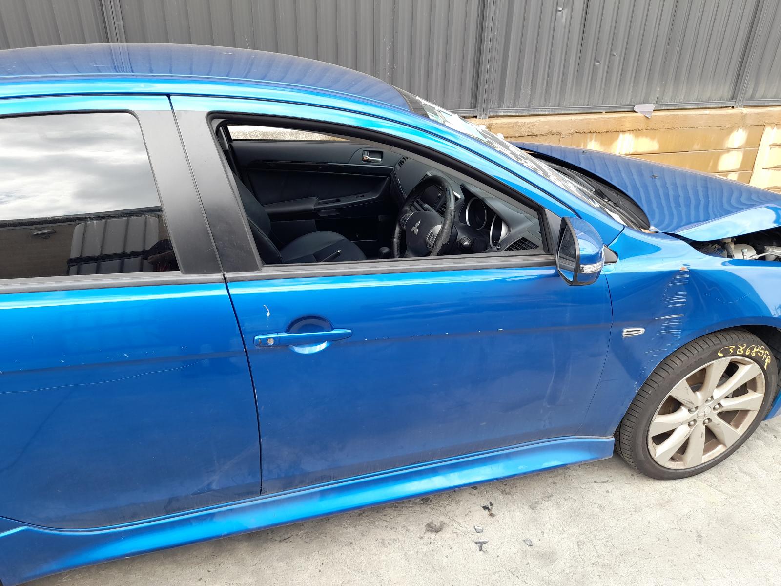 View Auto part Right Taillight Mitsubishi Lancer 2014