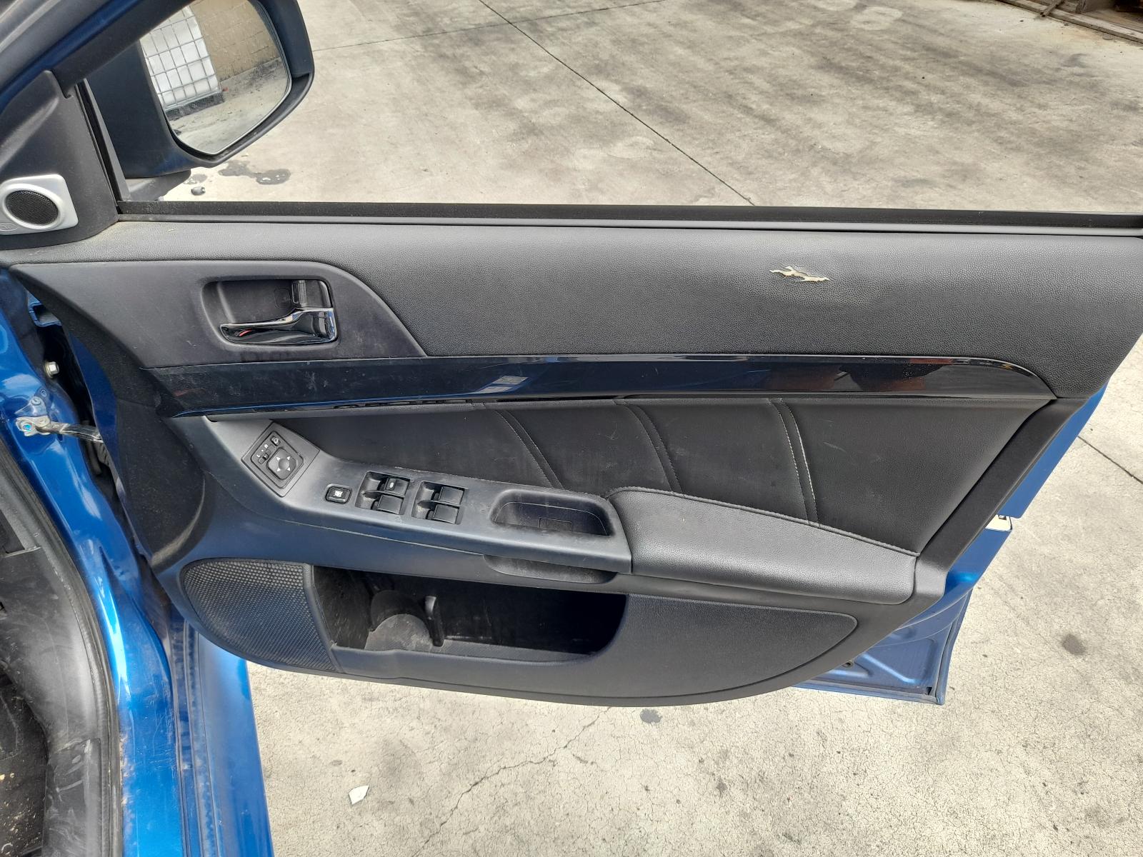 View Auto part Right Taillight Mitsubishi Lancer 2014