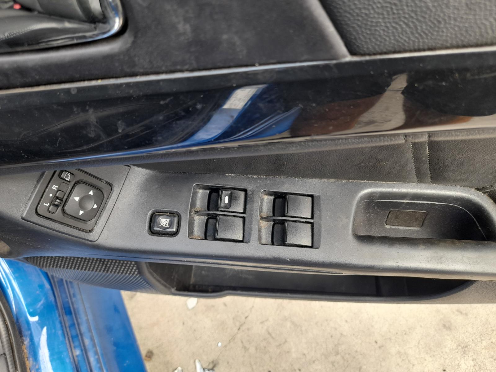 View Auto part Right Taillight Mitsubishi Lancer 2014