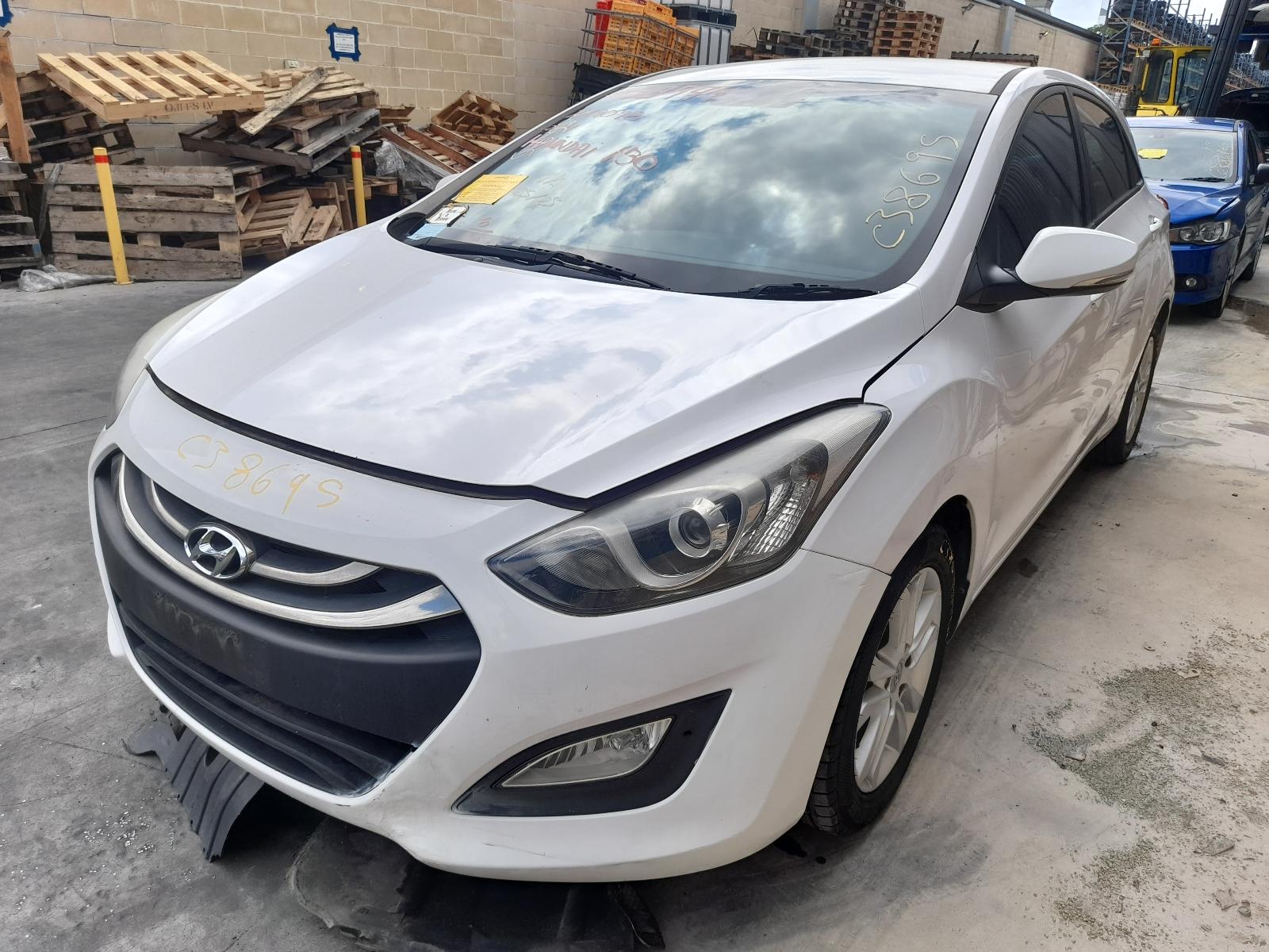 View Auto part Brake Booster Hyundai I30 2014