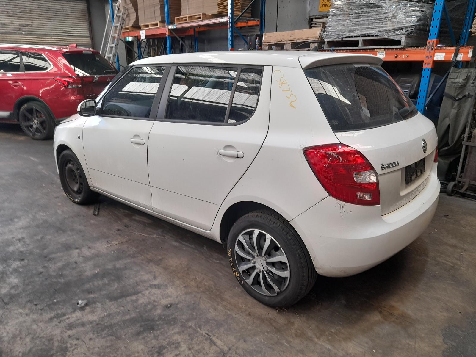 View Auto part Wiper Motor Skoda Fabia 2014